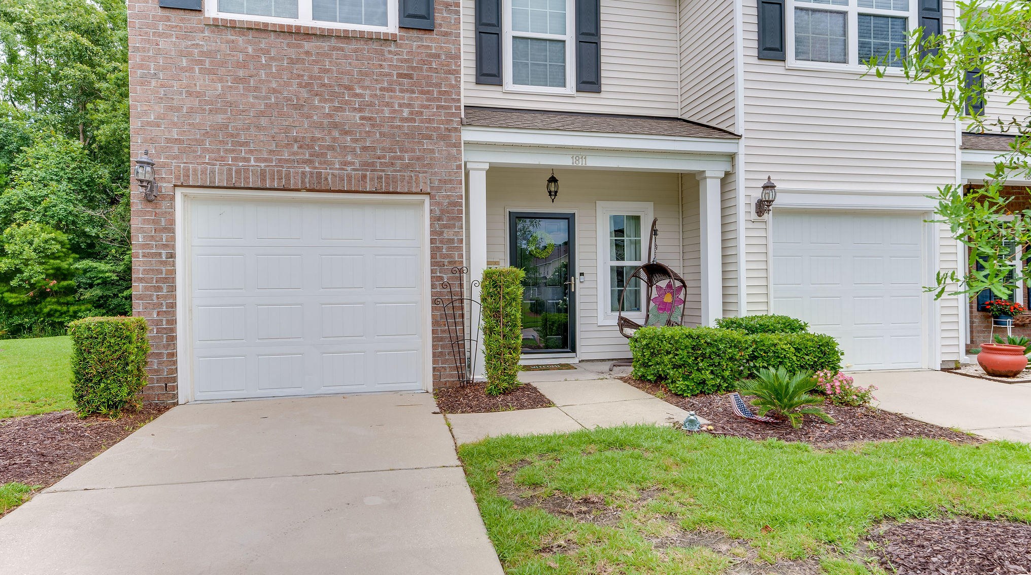 1811 Heldsberg Dr, Charleston SC  29414-8122 exterior