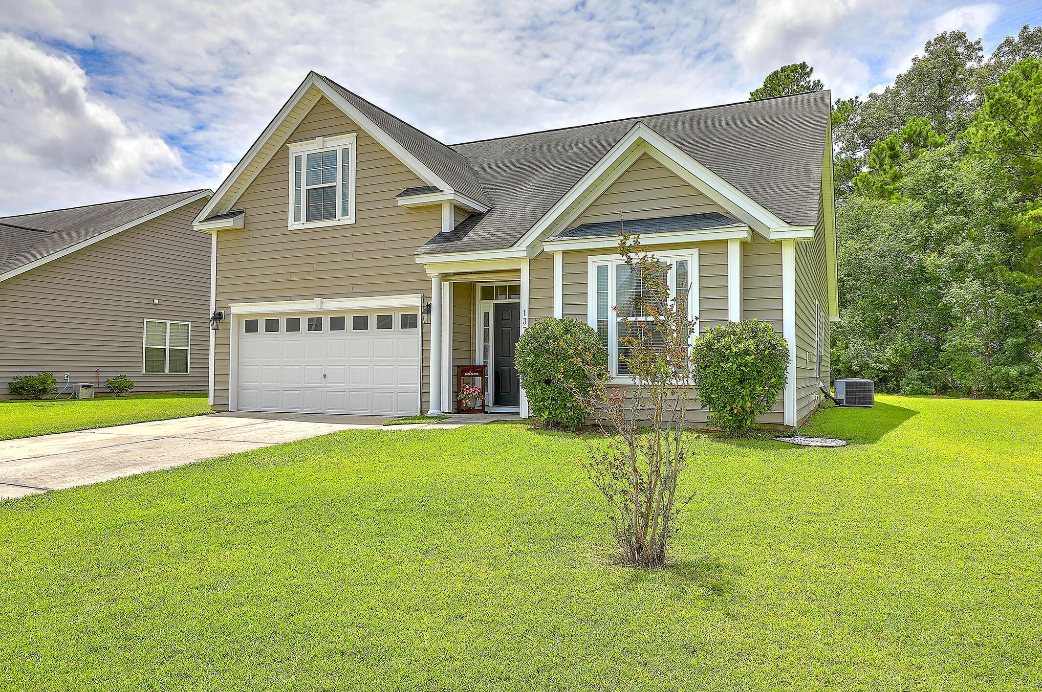 137 Satur Dr, Charleston, SC 29445-3654