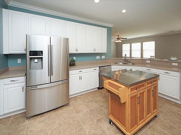 305 Albrighton Way, Moncks Corner SC  29461-8859 exterior