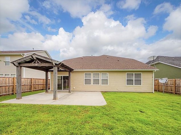 305 Albrighton Way, Moncks Corner SC  29461-8859 exterior