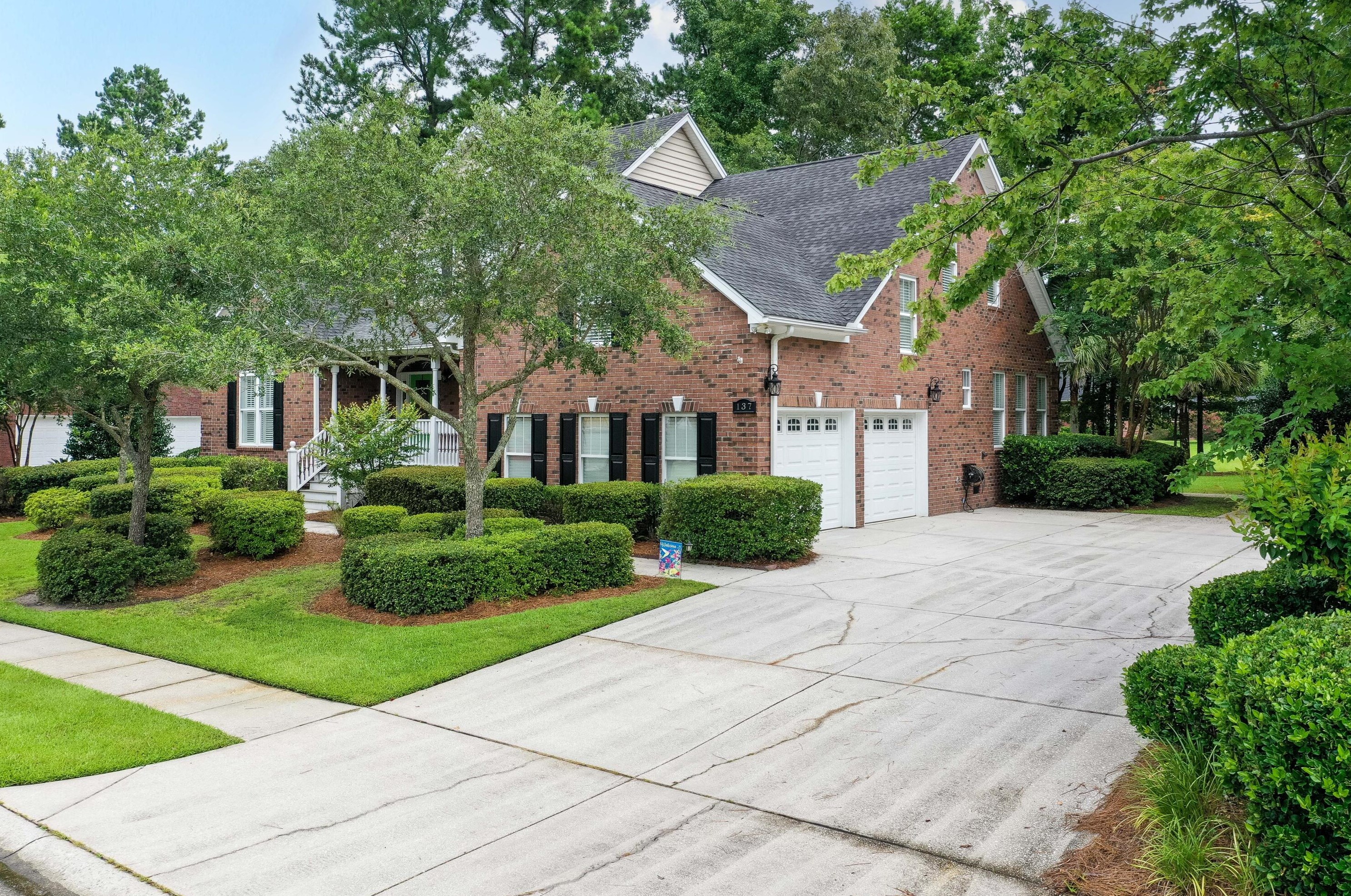 137 Welchman Ave, Charleston, SC 29445-7284
