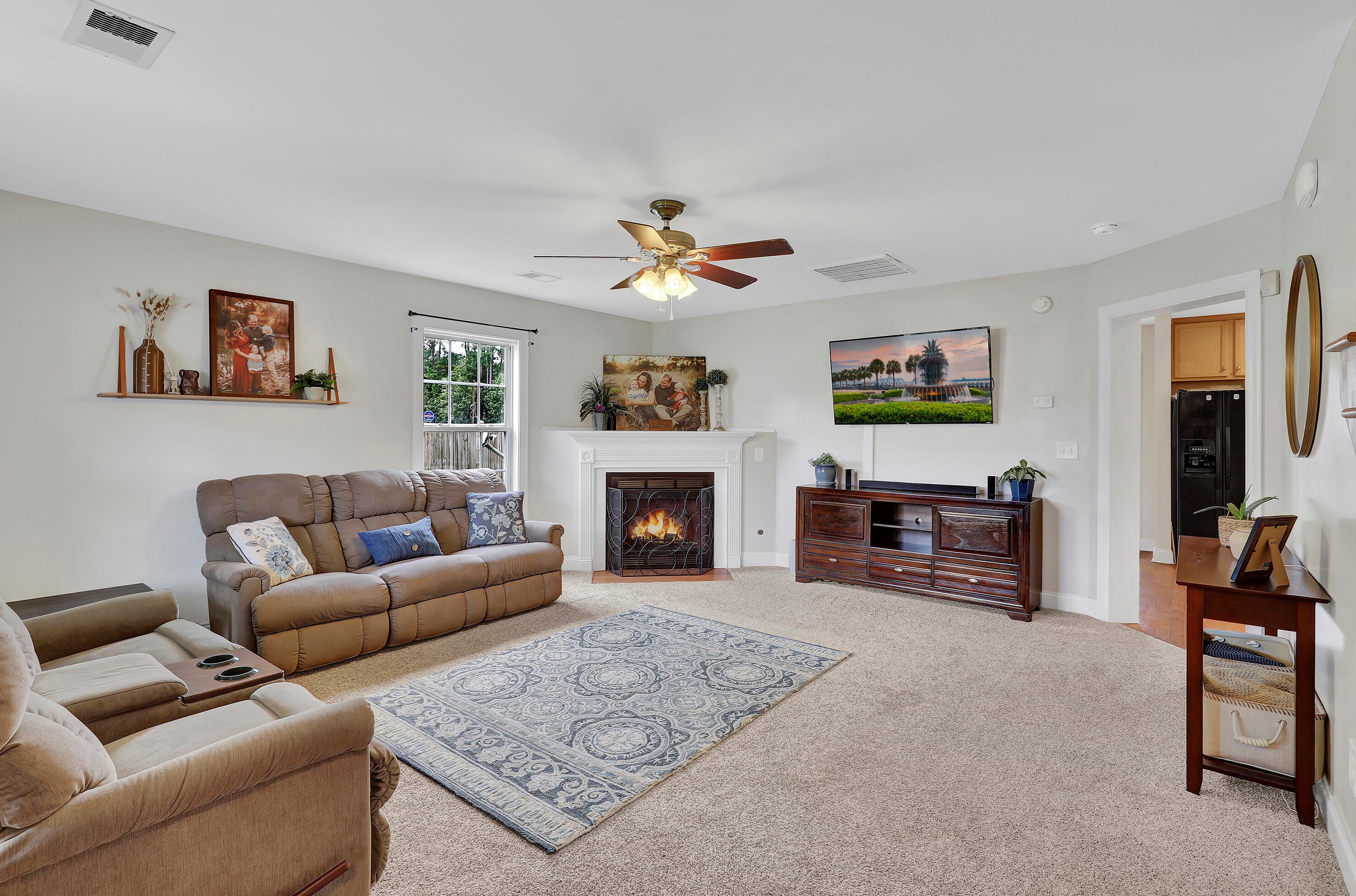 100 Candlewick Ct, Moncks Corner, SC 29461-9422