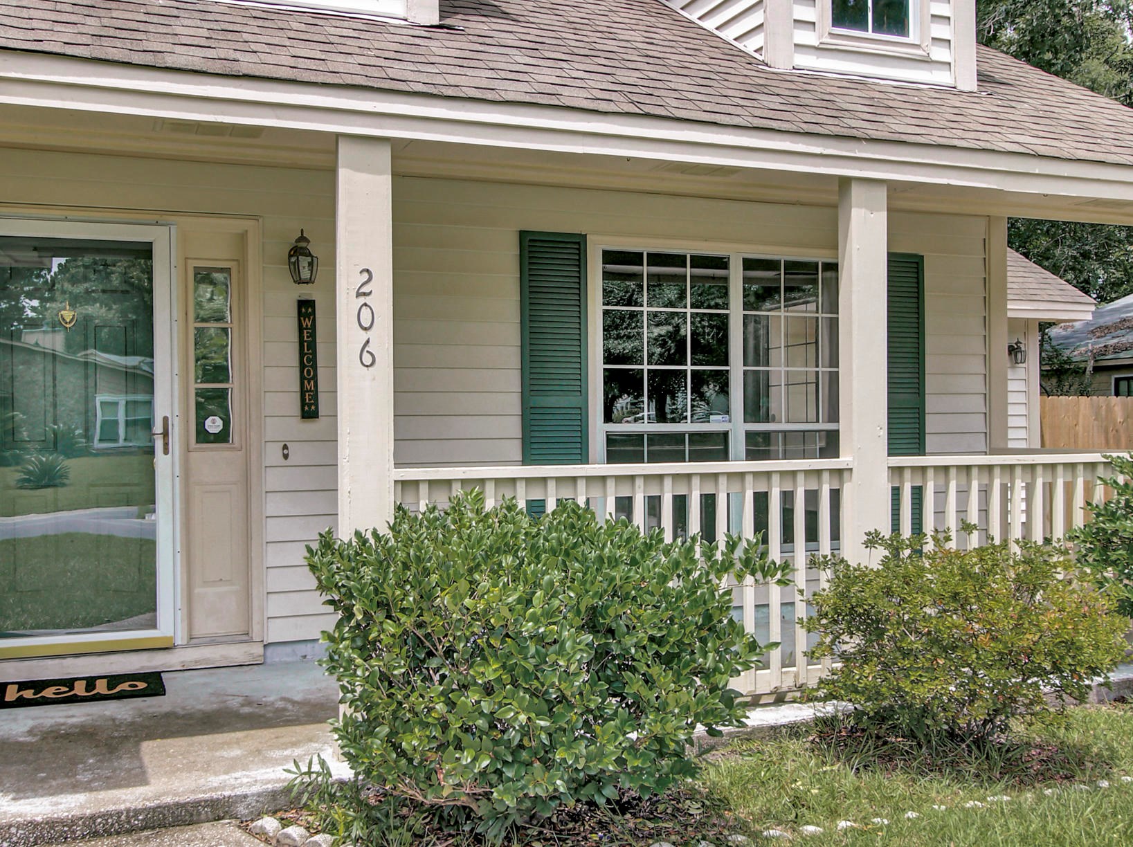 206 Jasmine Dr, Summerville, SC 29483-3155