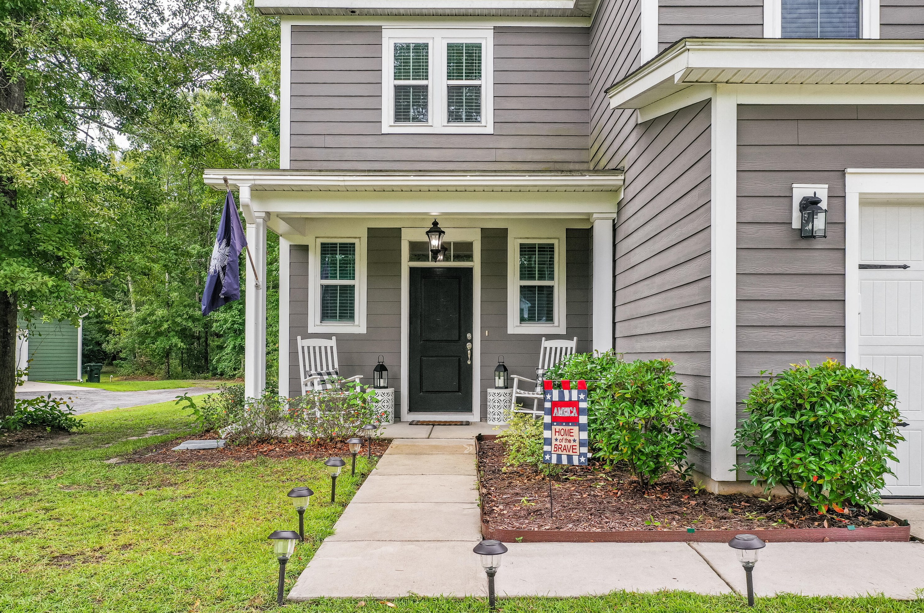 323 Bay Village Ln, Moncks Corner, SC 29461-2822