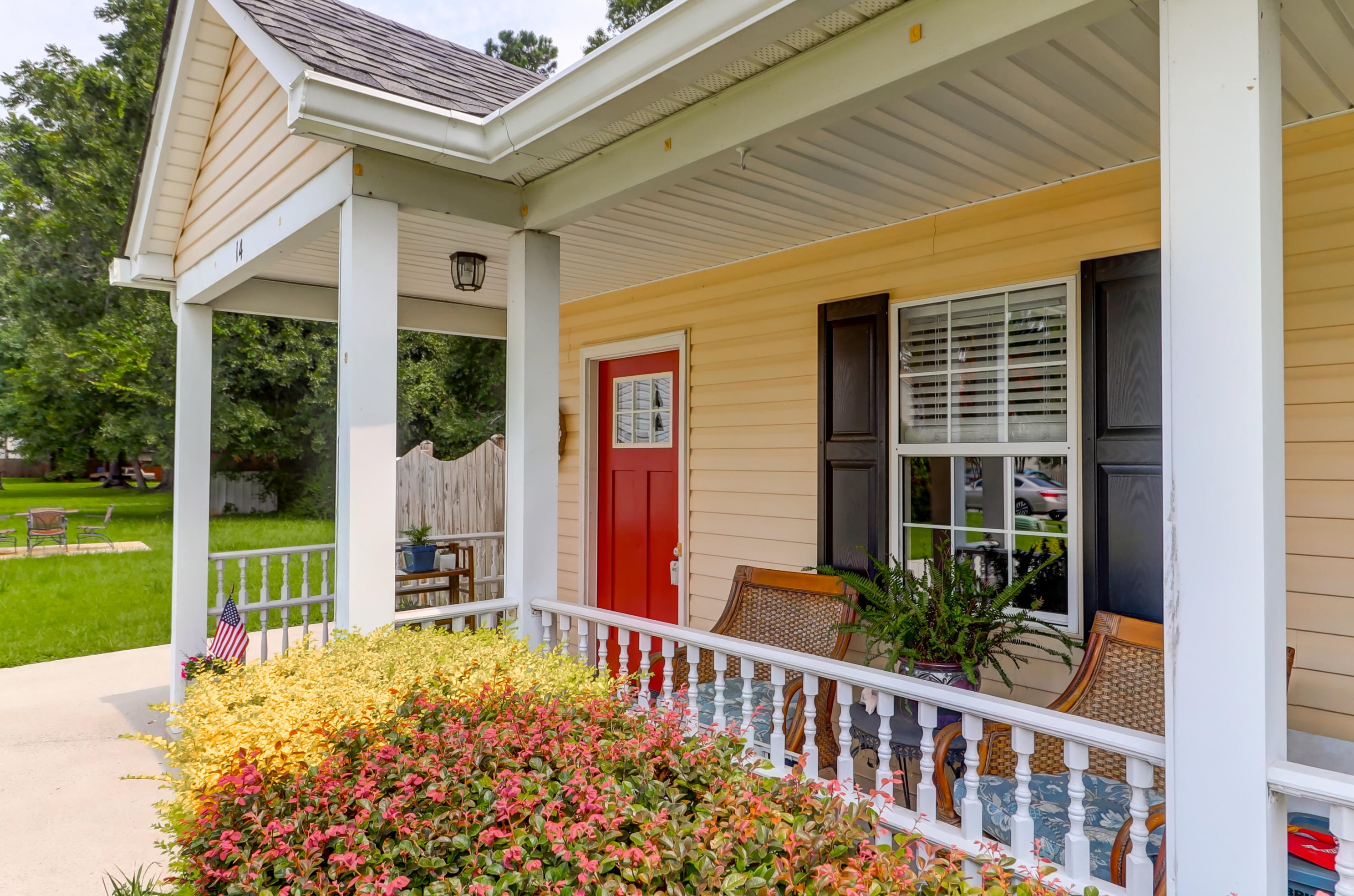 14 Woodleaf Ct, Charleston, SC 29407-5982