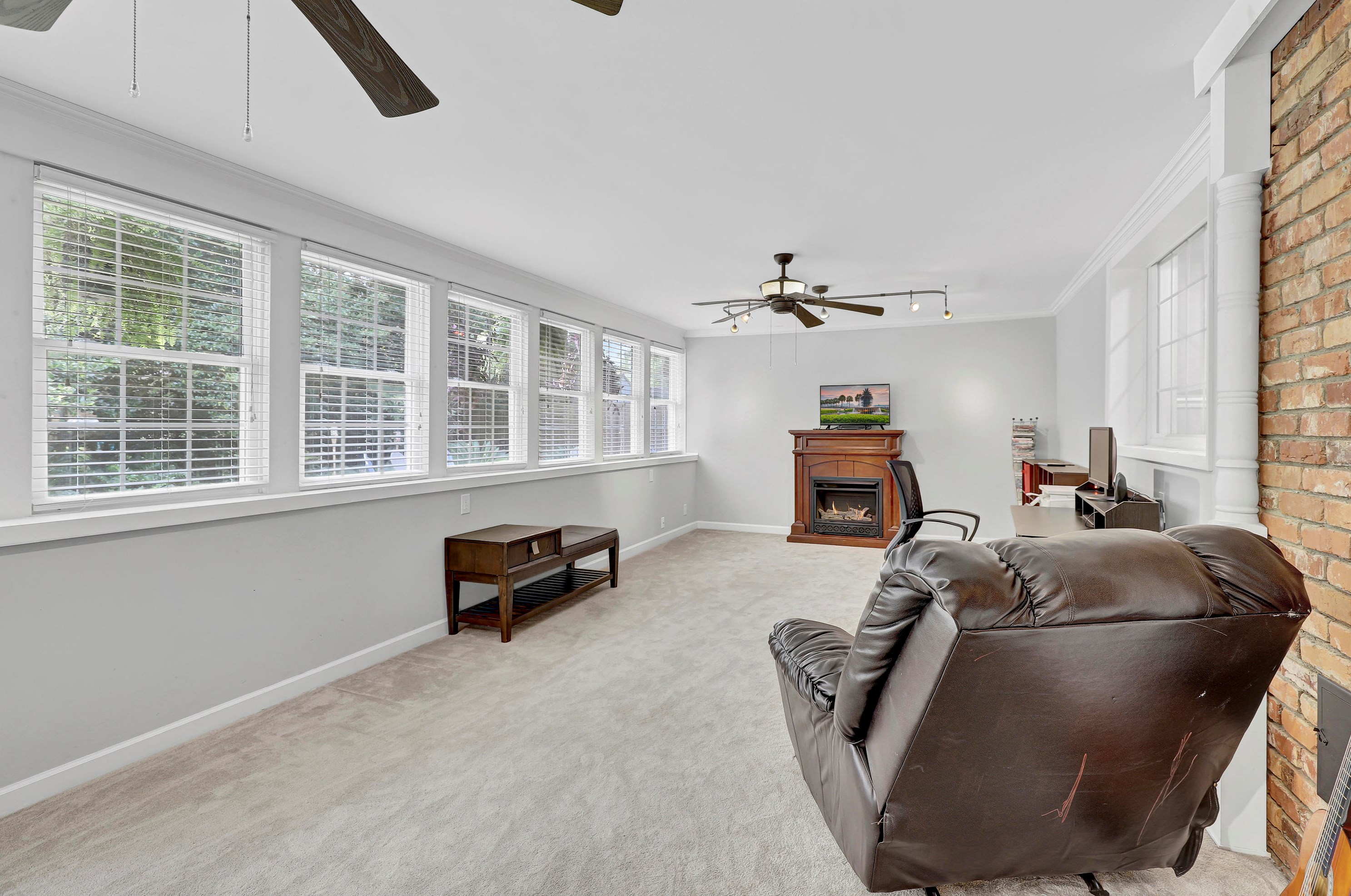 649 Harbor View Rd, Charleston SC  29412-5002 exterior
