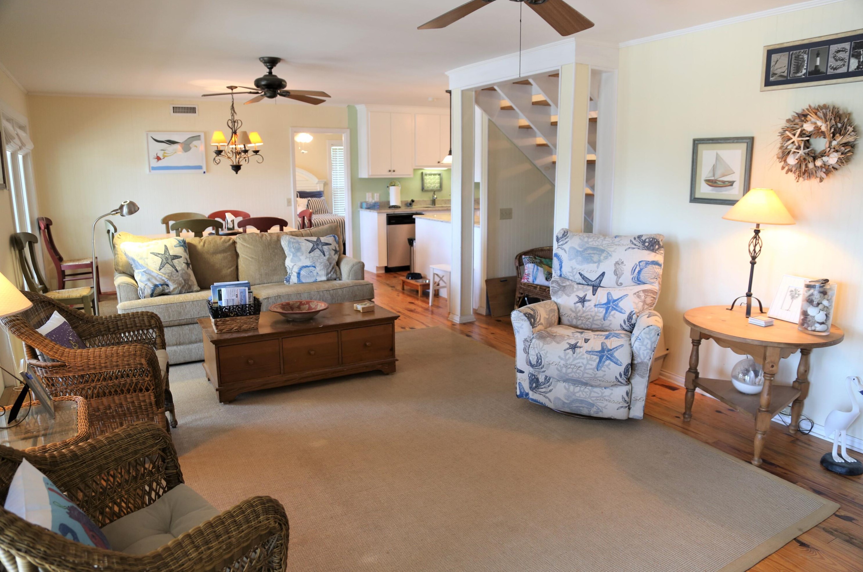 605 Palmetto Blvd, Edisto, SC 29438