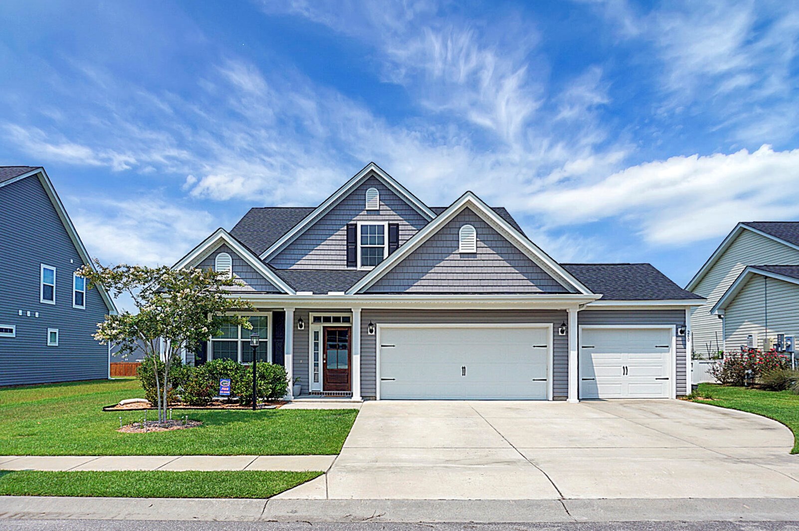 260 Topsaw Ln, Moncks Corner, SC 29461-8890