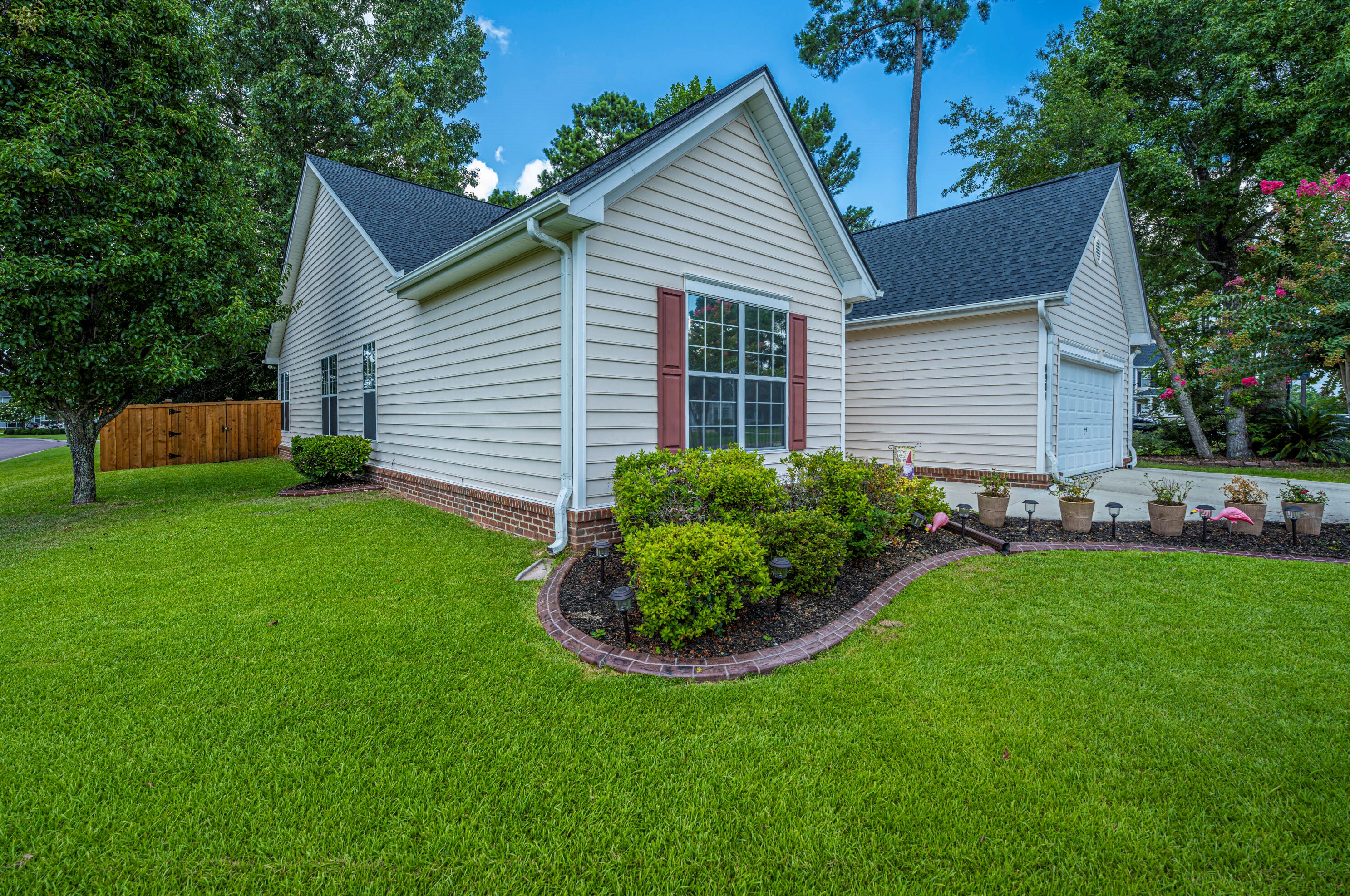 4901 Tangier Pl, Summerville, SC 29485-8692