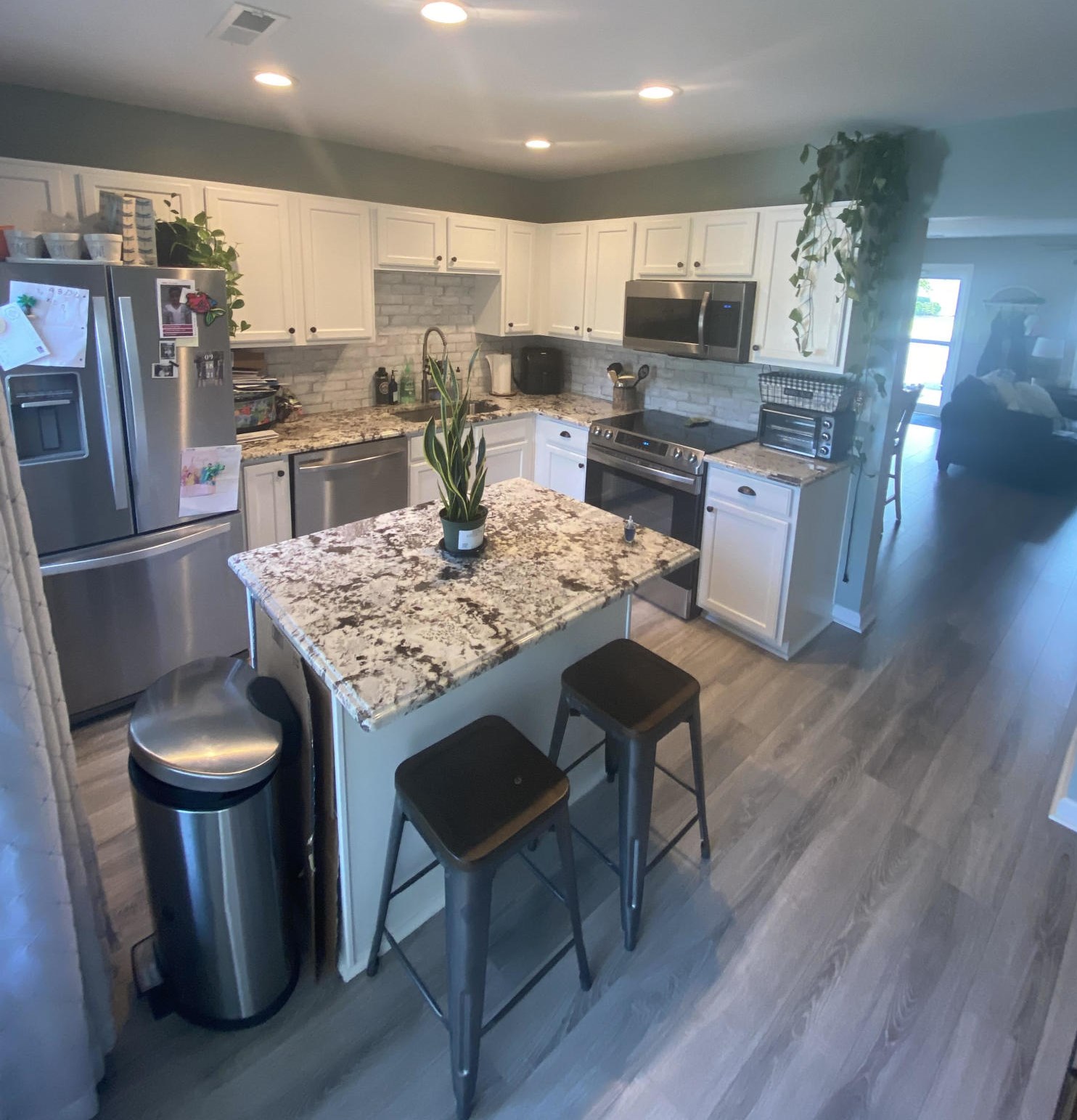 539 Tayrn Dr, Charleston SC  29492-8238 exterior