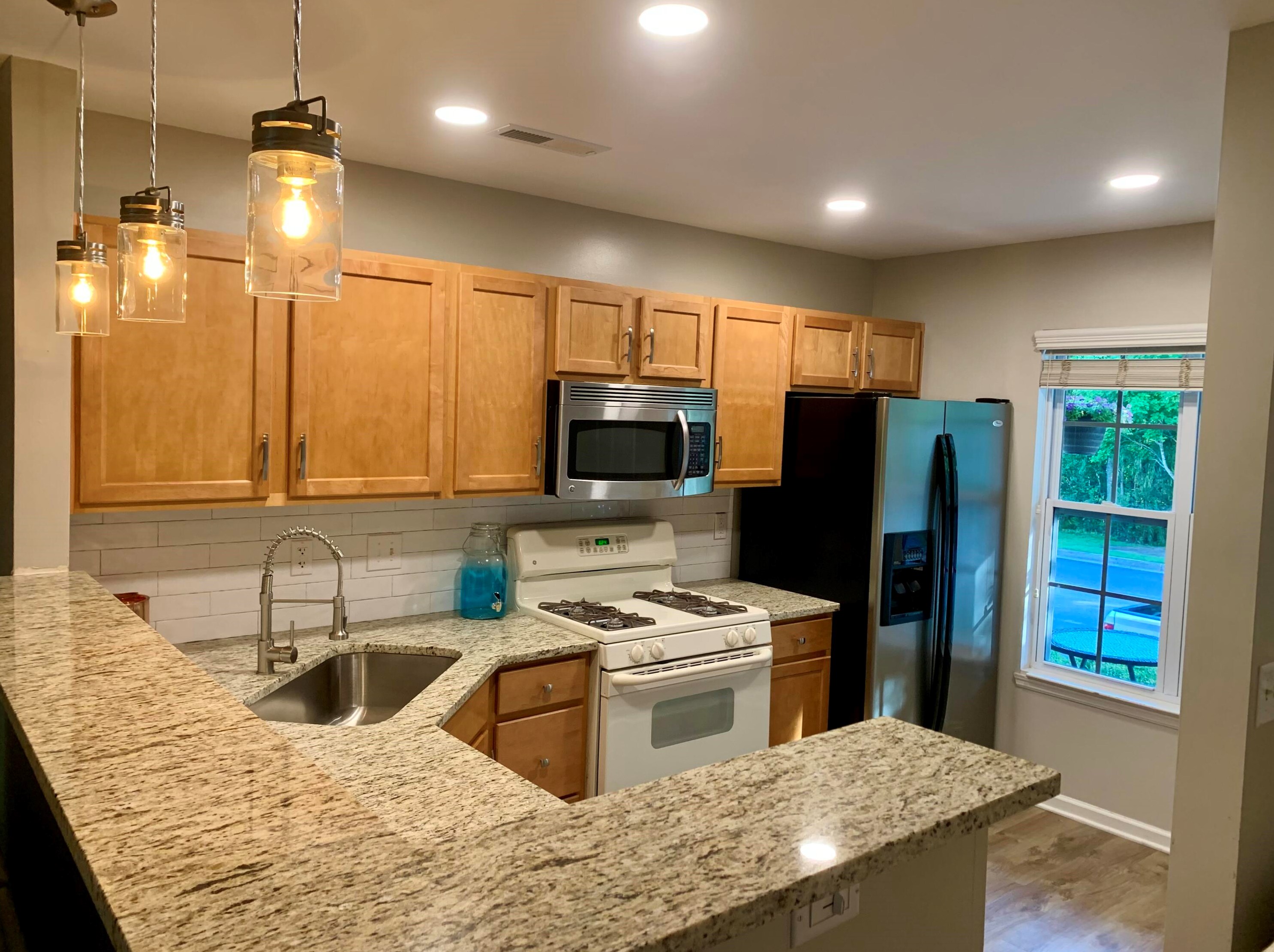 318 Kelsey Blvd, Charleston SC  29492-8343 exterior