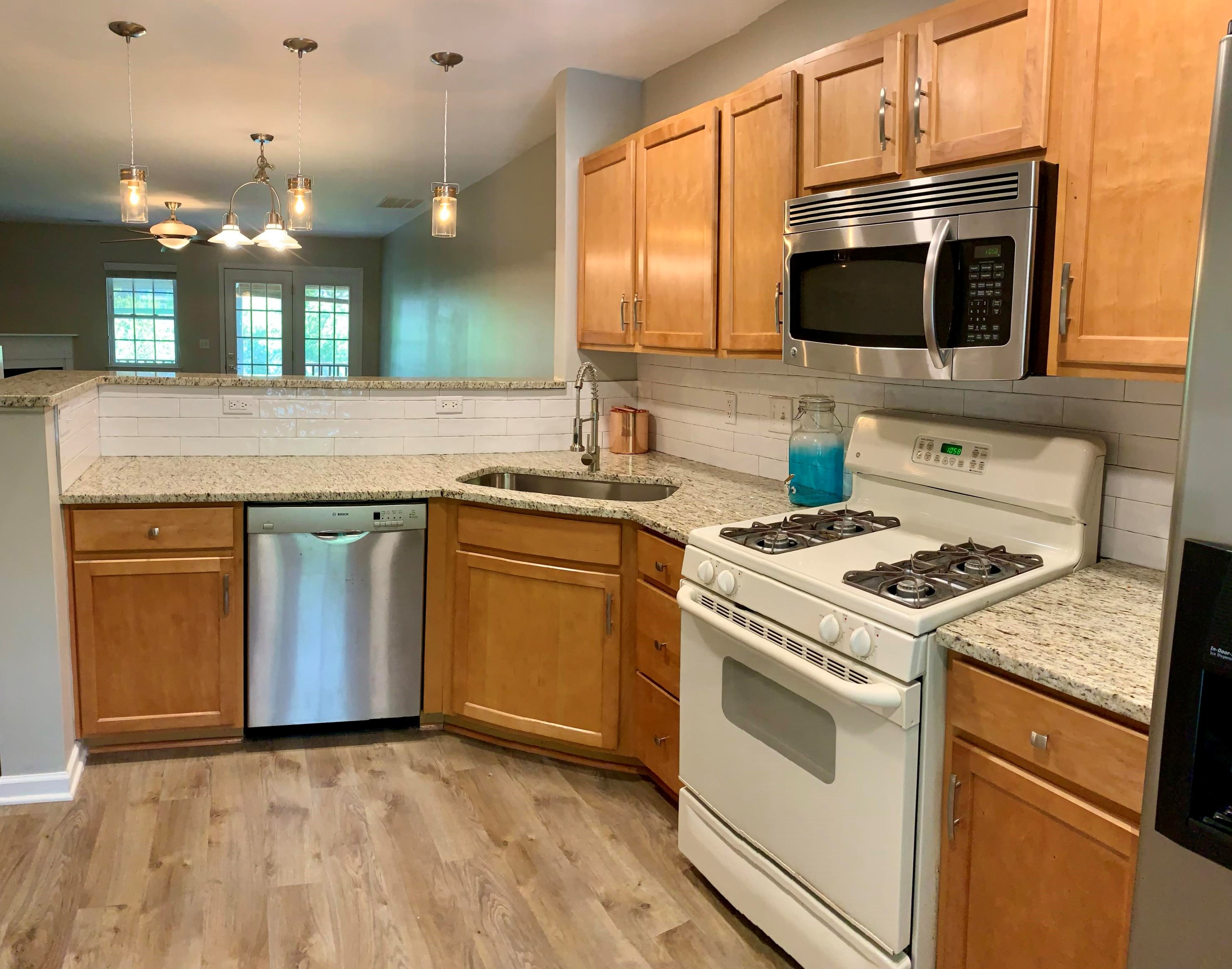 318 Kelsey Blvd, Charleston SC  29492-8343 exterior