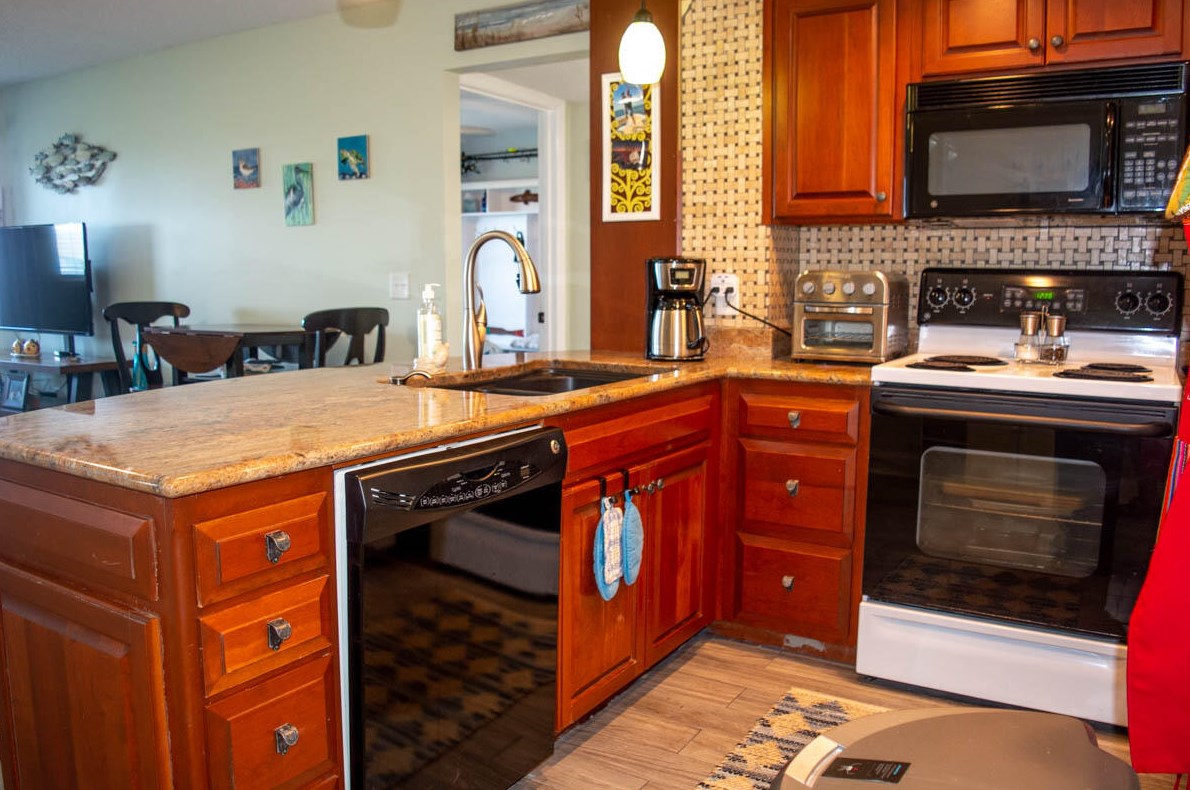 3701 Docksite Rd #204, Edisto, SC 29438