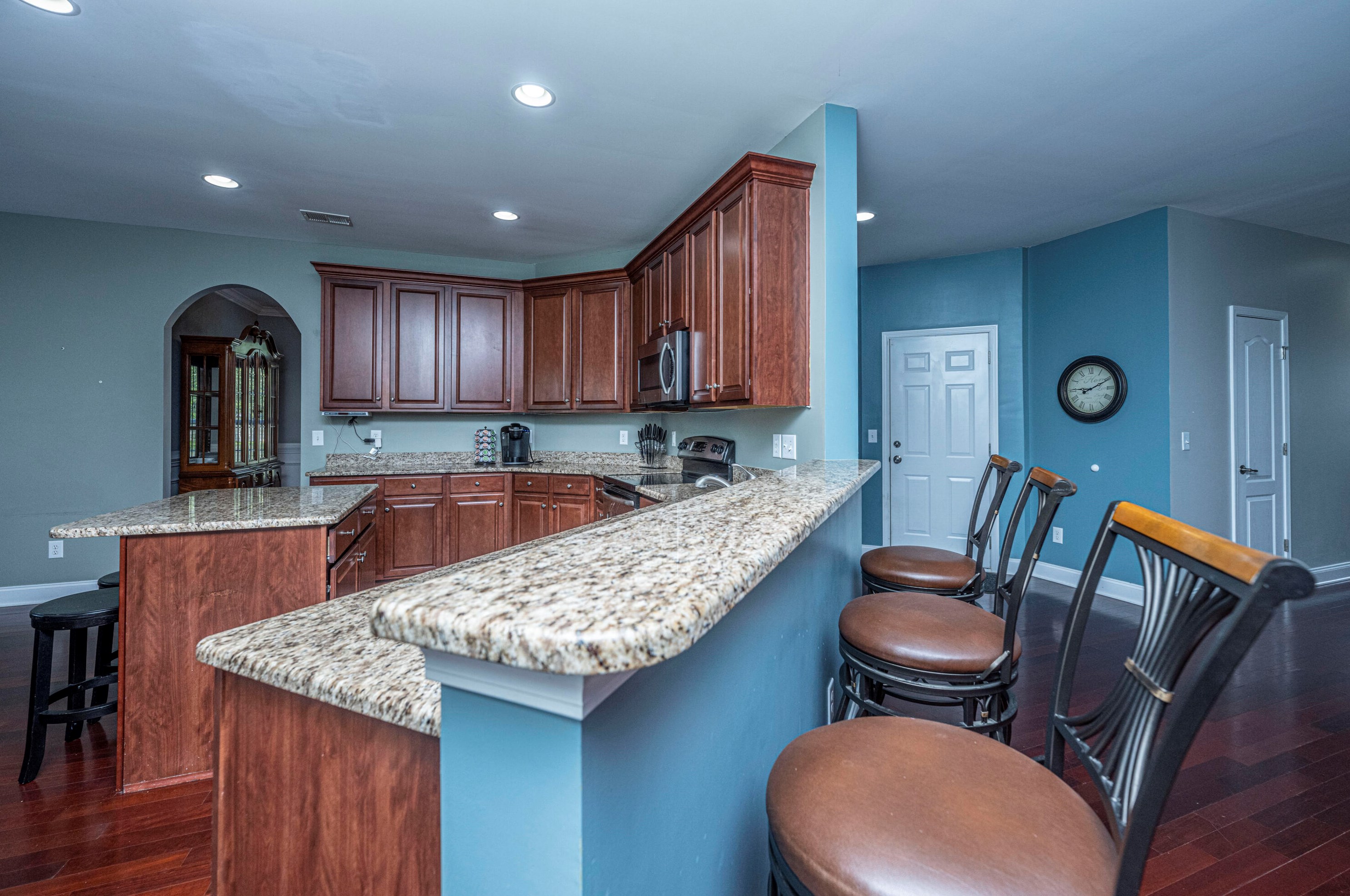 209 Red Leaf Blvd, Moncks Corner SC  29461-8881 exterior