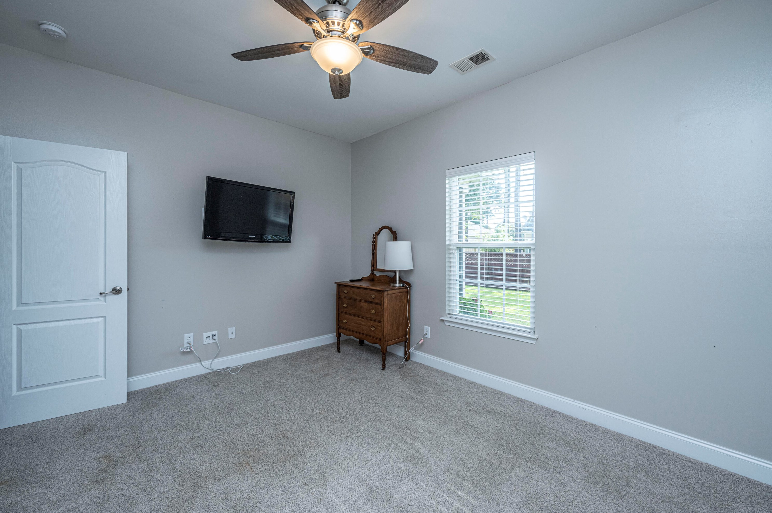 209 Red Leaf Blvd, Moncks Corner SC  29461-8881 exterior