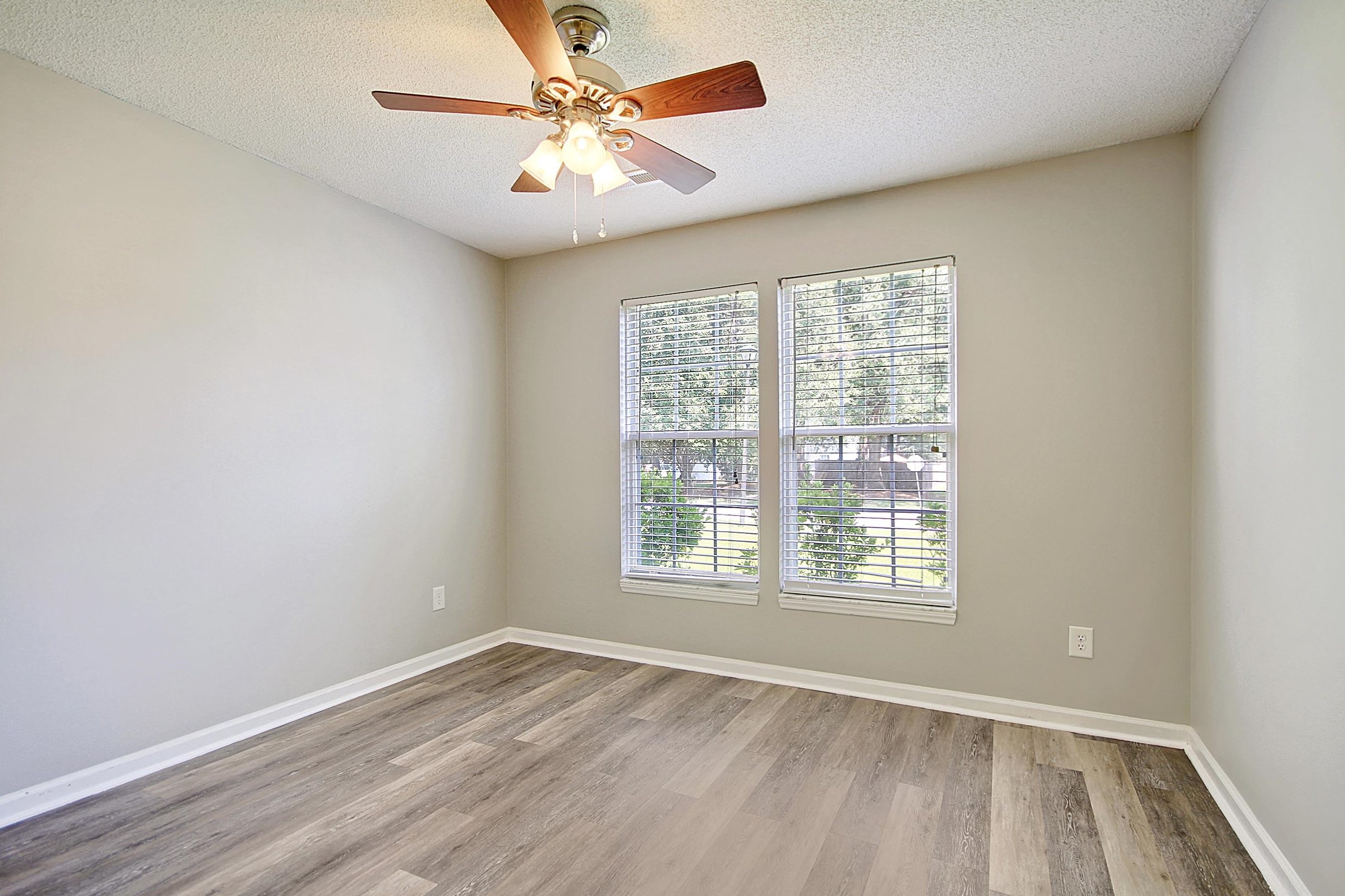 158 Danzid Dr, Summerville SC  29483-9283 exterior