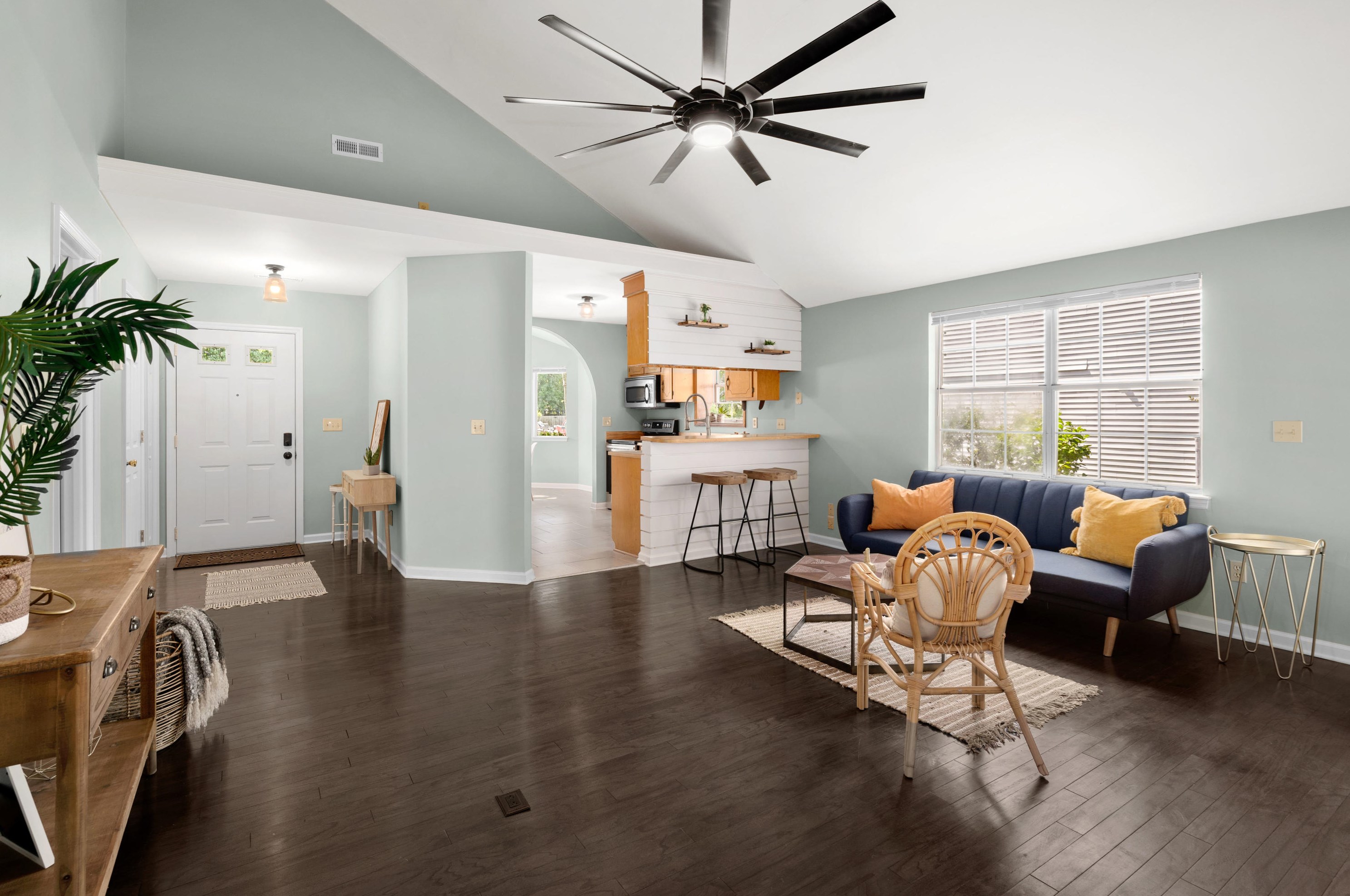 212 Basswood Ave, Summerville, SC 29483-4450