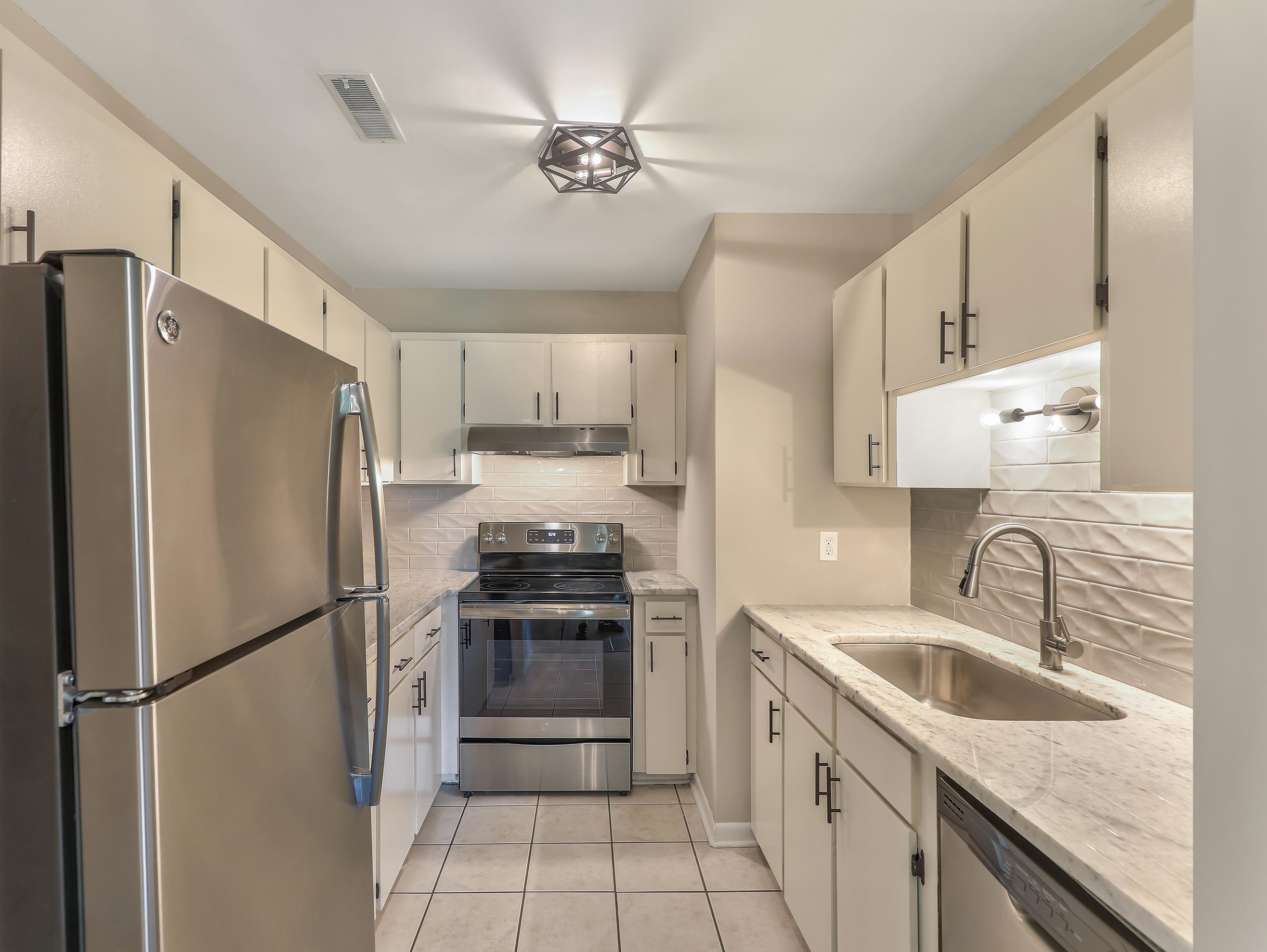 6 Townpark Ln, Charleston, SC 29412-1530