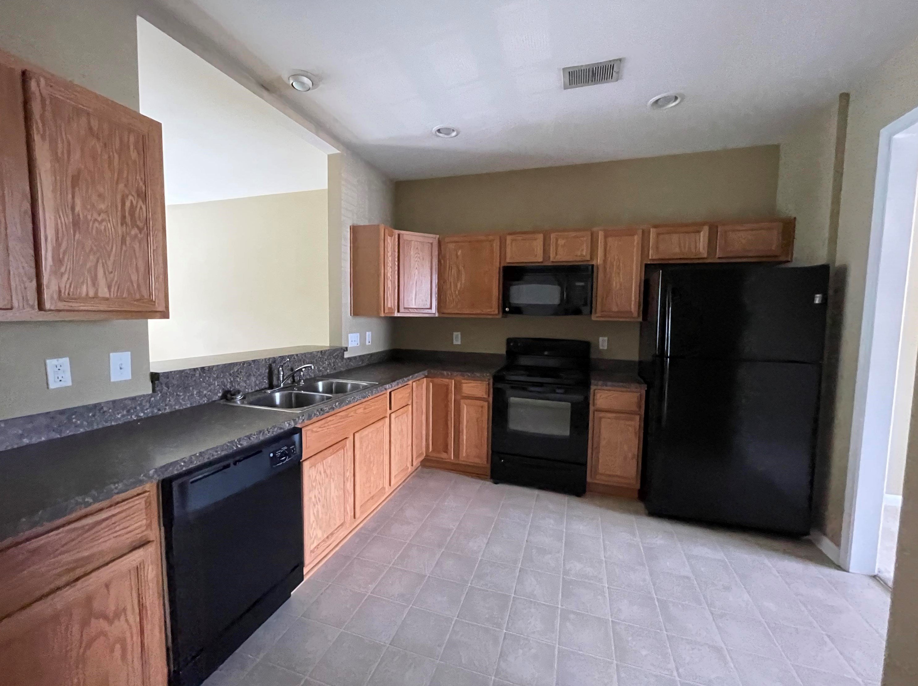 807 Hemingway Cir, Summerville, SC 29483