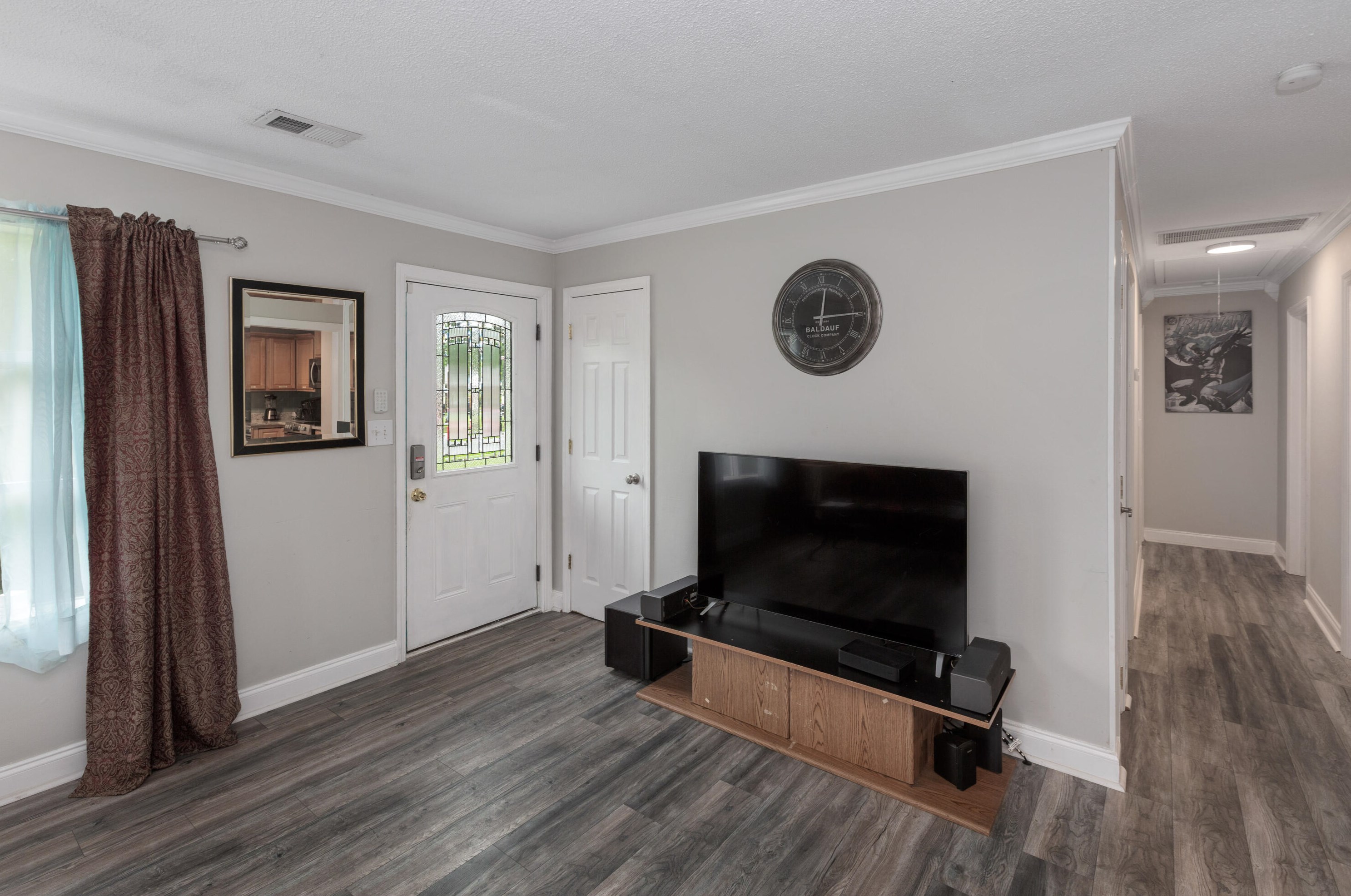 704 Tulip St, Summerville SC  29483-3953 exterior