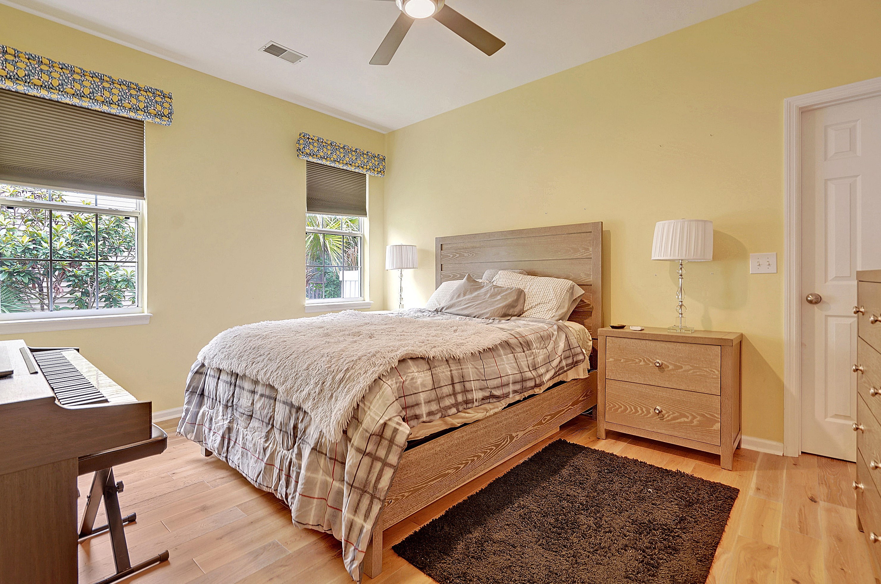 1869 Palmetto Isle Dr, Mount Pleasant SC  29466-8773 exterior