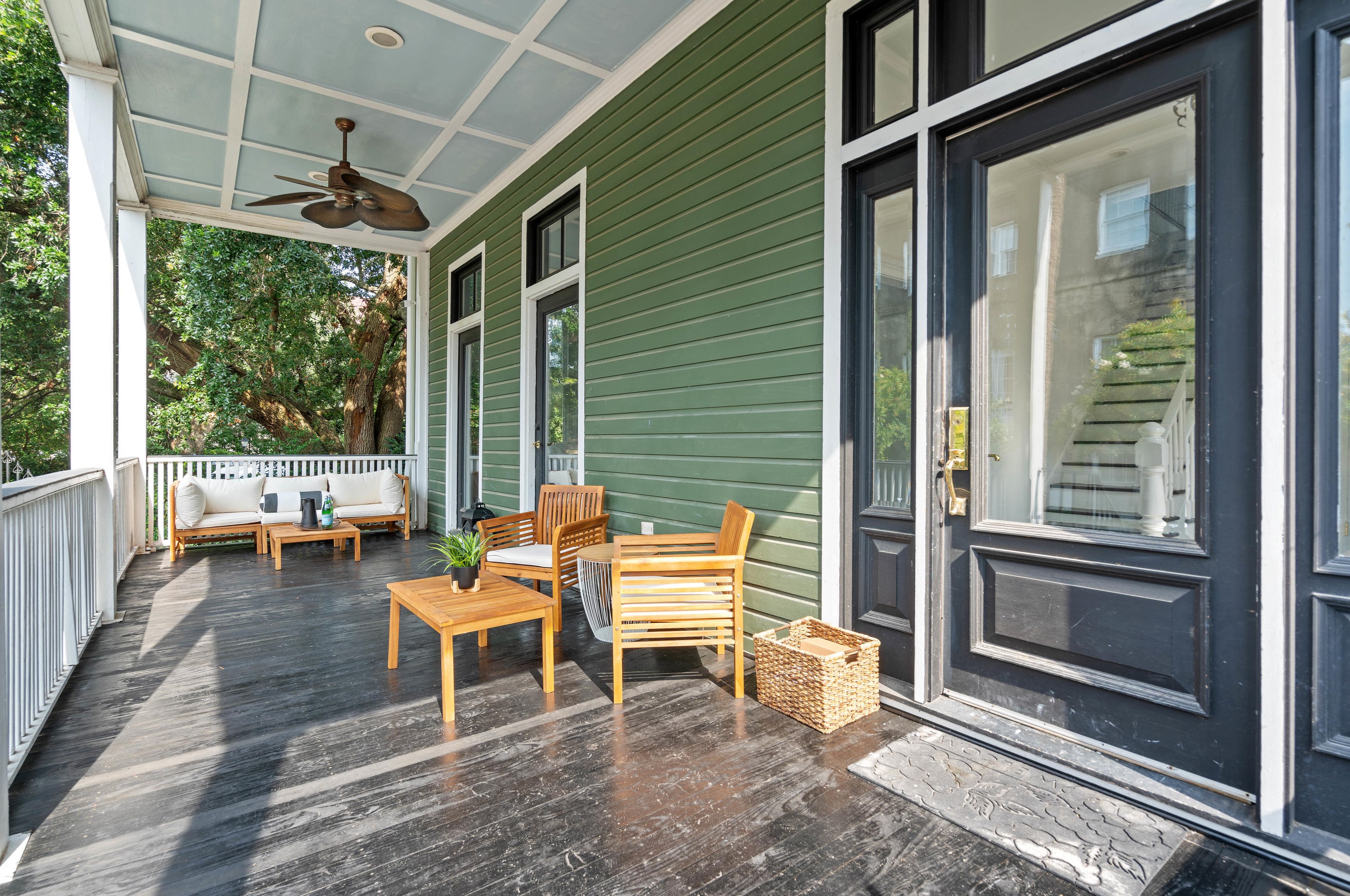 24 Chalmers St, Charleston, SC 29401