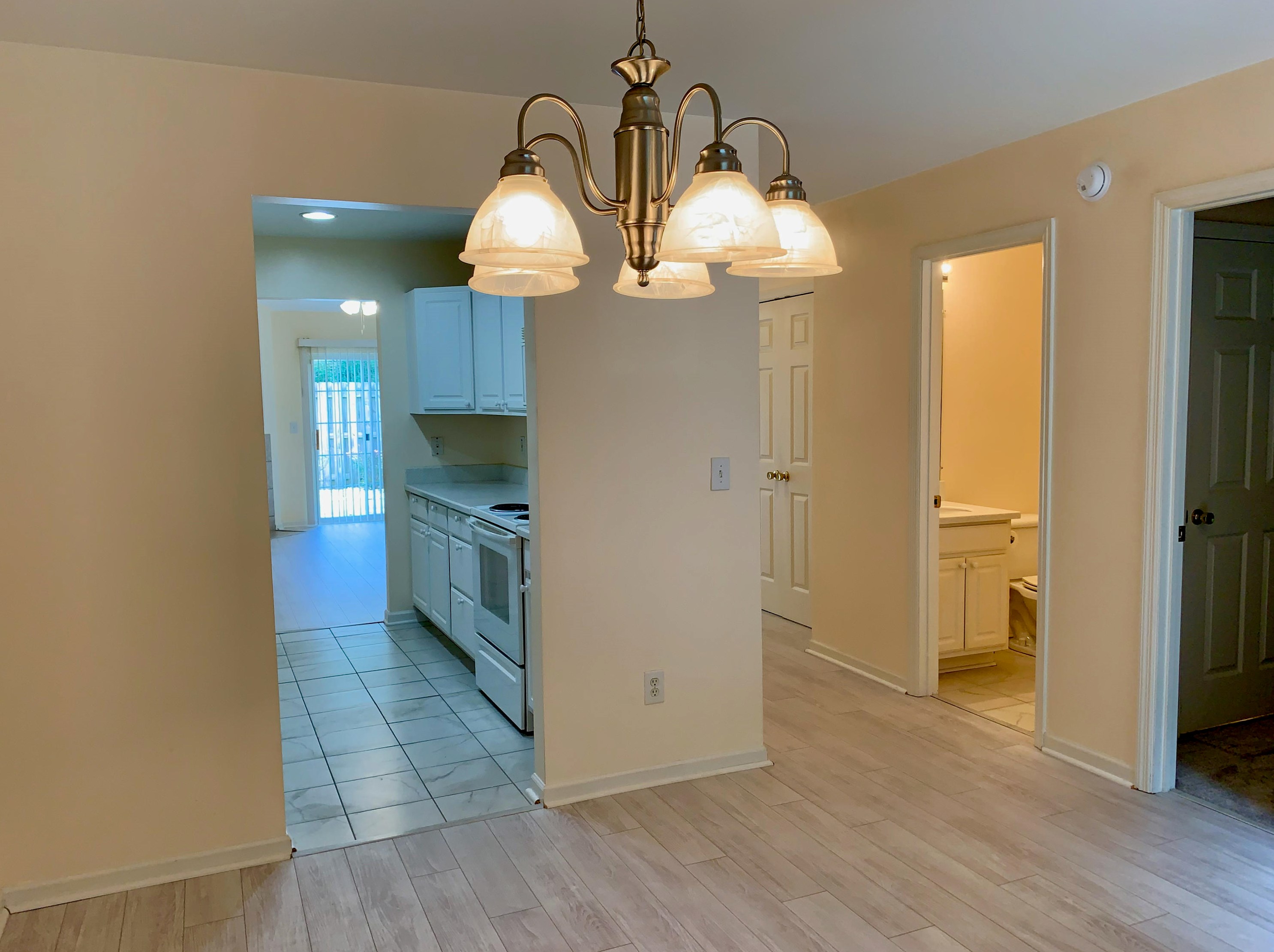 1240 Apex Ln, Charleston, SC 29412-8639