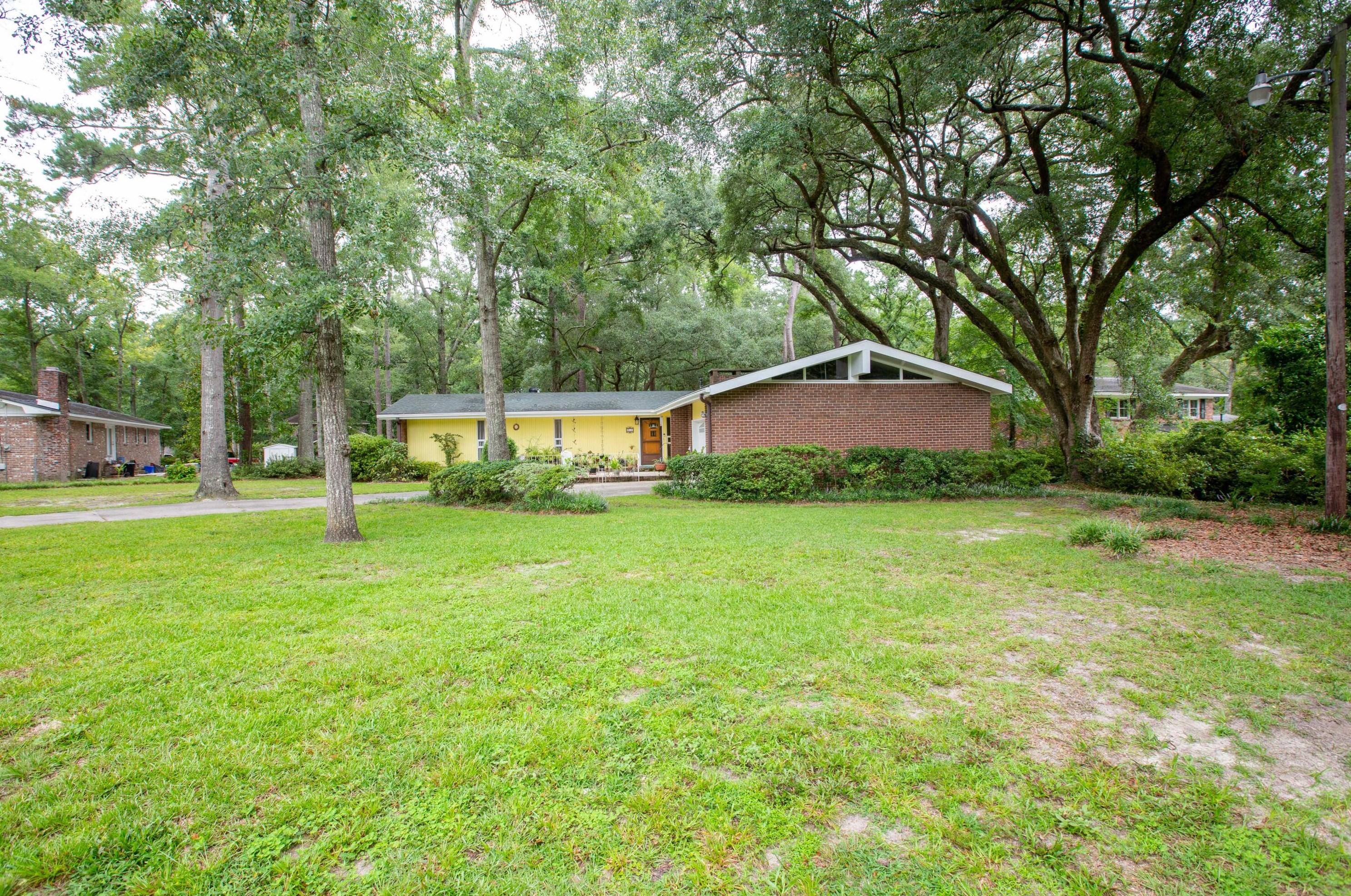 211 Harter Dr, Summerville, SC 29485-4745