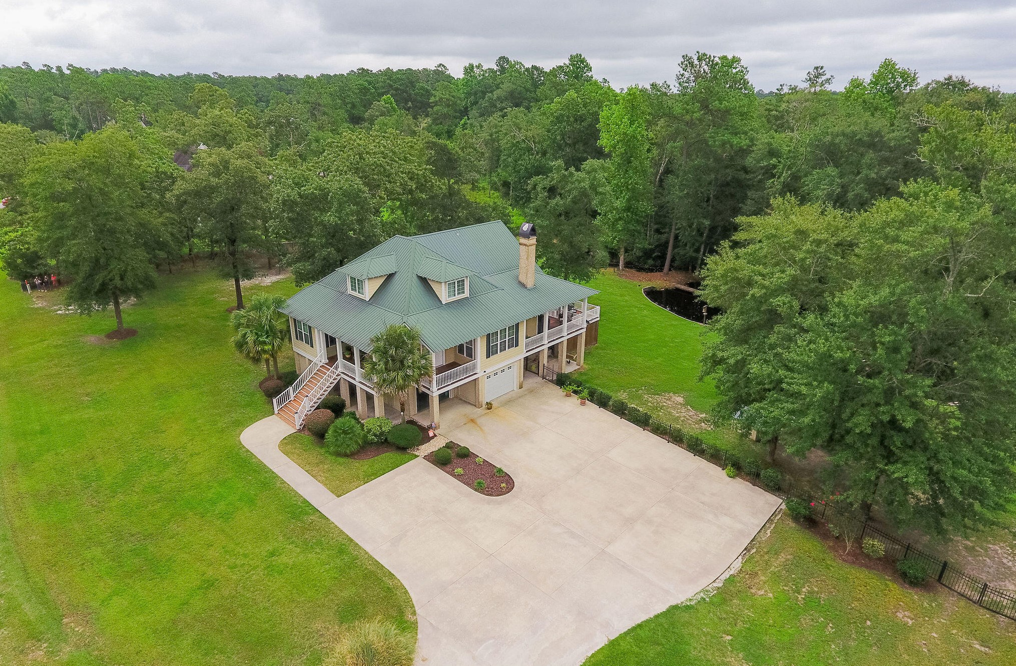 51 Denmark Ct, Walterboro SC  29488-5677 exterior