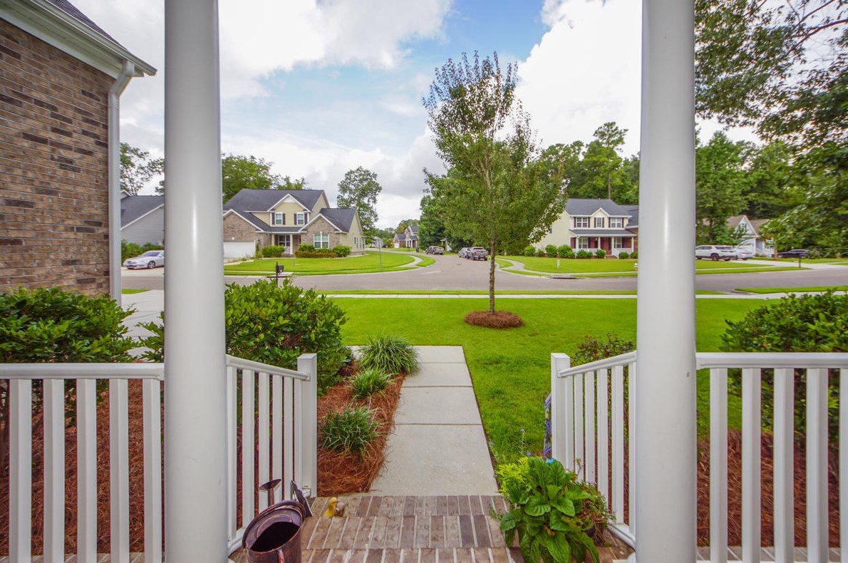 1082 Blockade Runner Pkwy, Summerville, SC 29485-6316