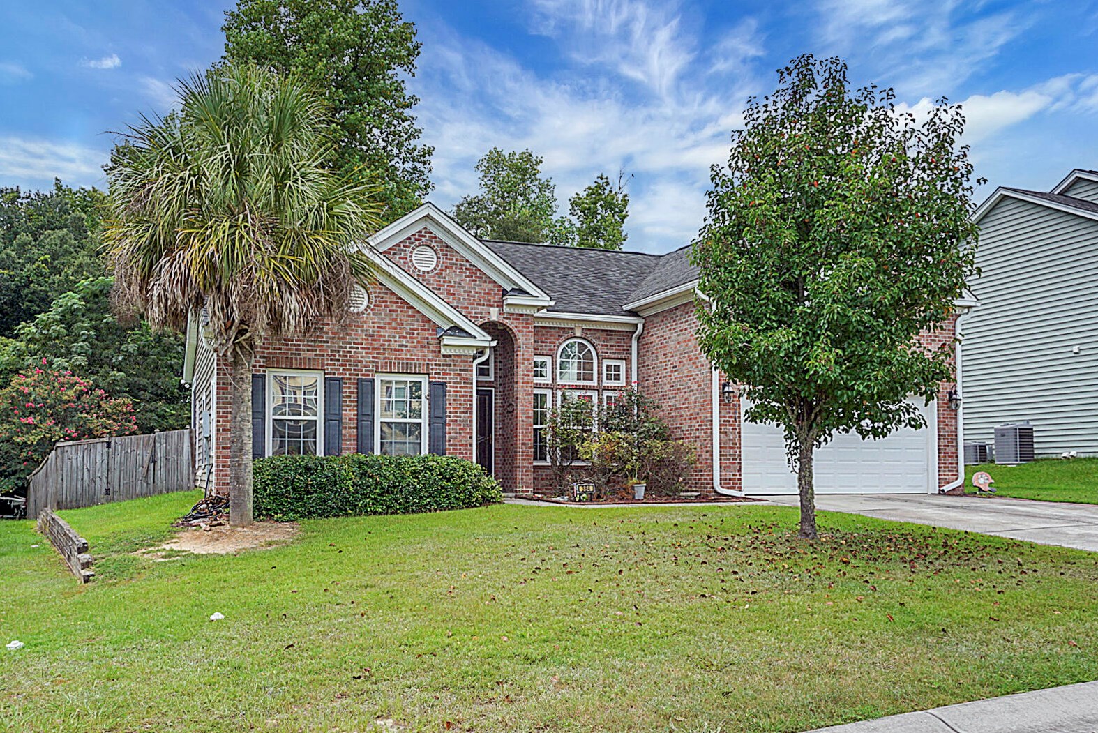 384 Lakewind Dr, Moncks Corner, SC 29461-7448