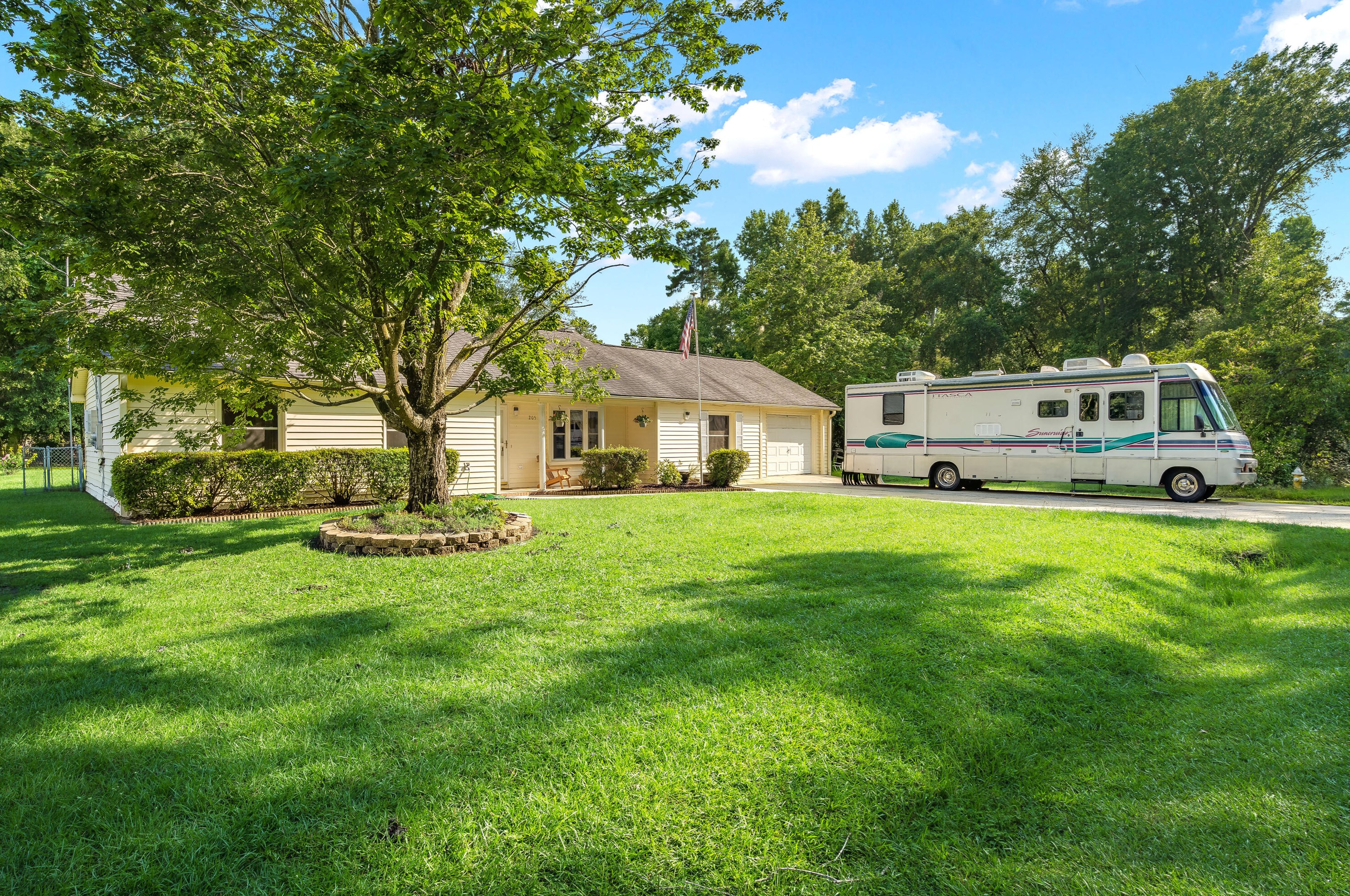 205 White Blvd, Summerville, SC 29483-3027