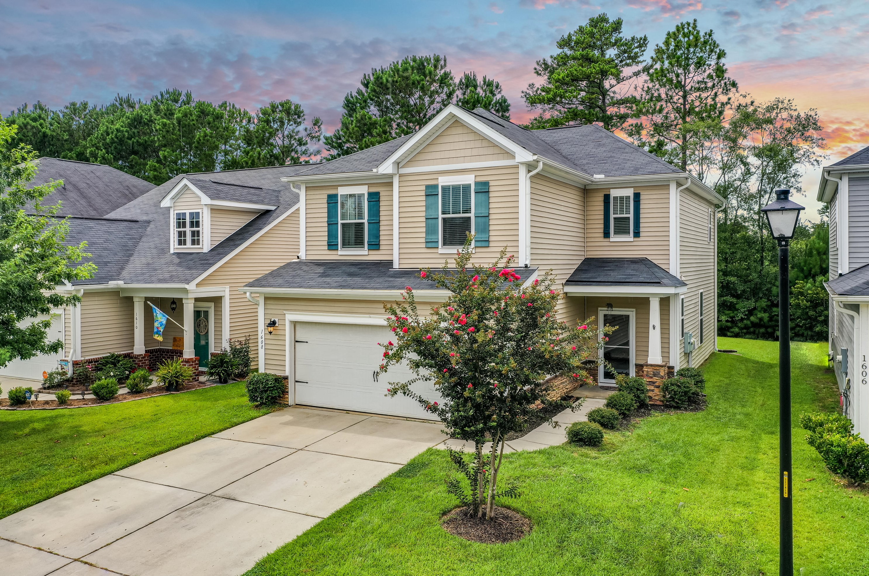 1608 Eider Down Dr, Summerville, SC 29483-4528