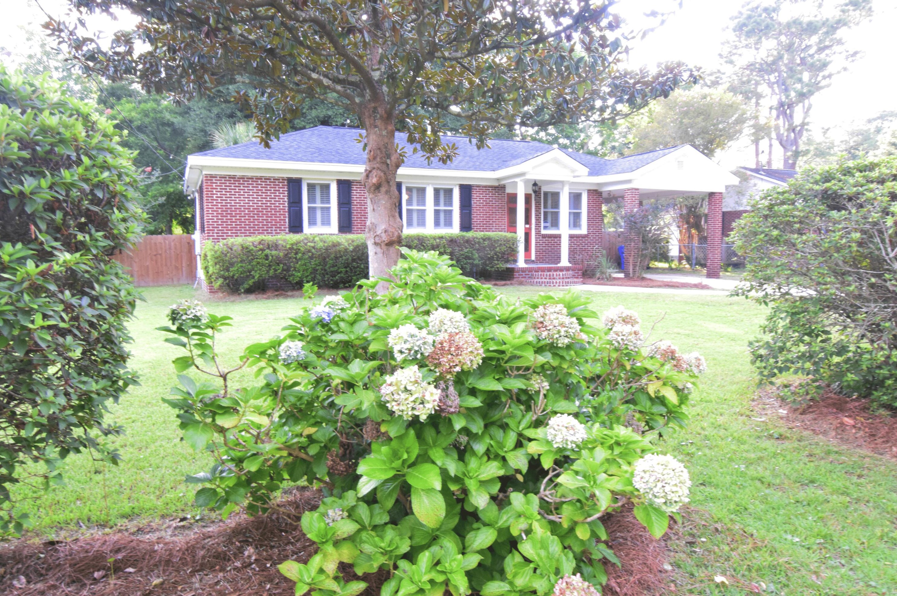1237 Teal Ave, Charleston, SC 29412-9431