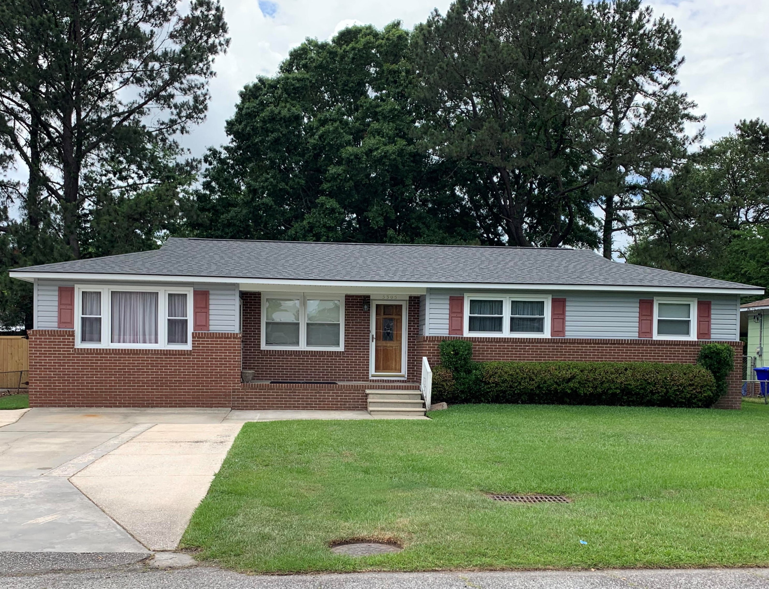 5305 Alvie St, Charleston, SC 29418-5801