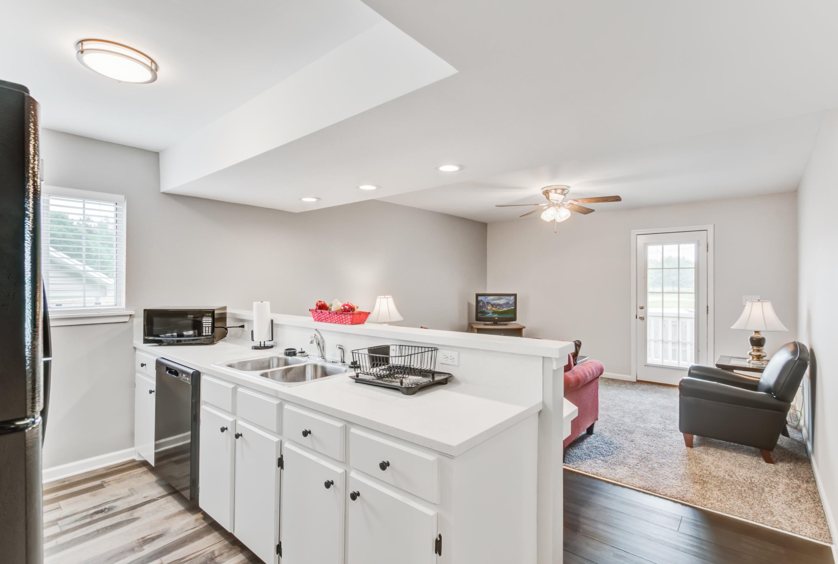 1004 Pelican Bay Dr, Moncks Corner, SC 29461