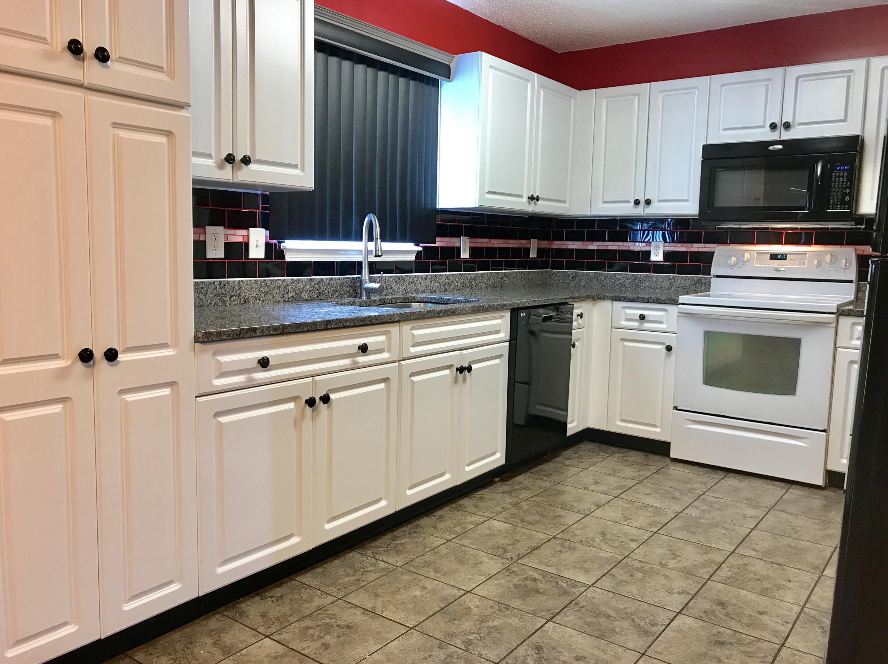 106 Wood Side Dr, Summerville, SC 29485
