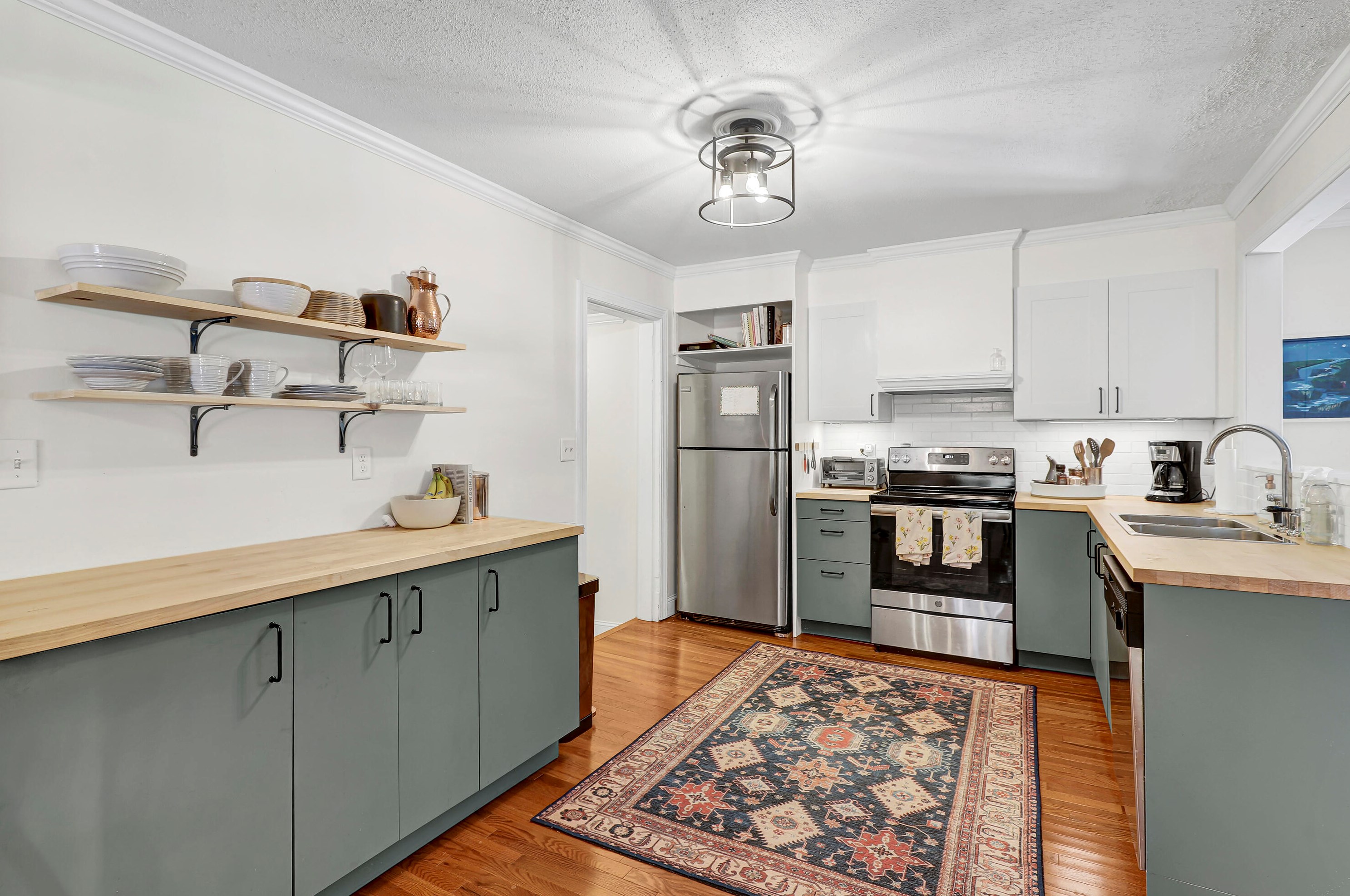 898 Dills Bluff Rd, Charleston, SC 29412-4715