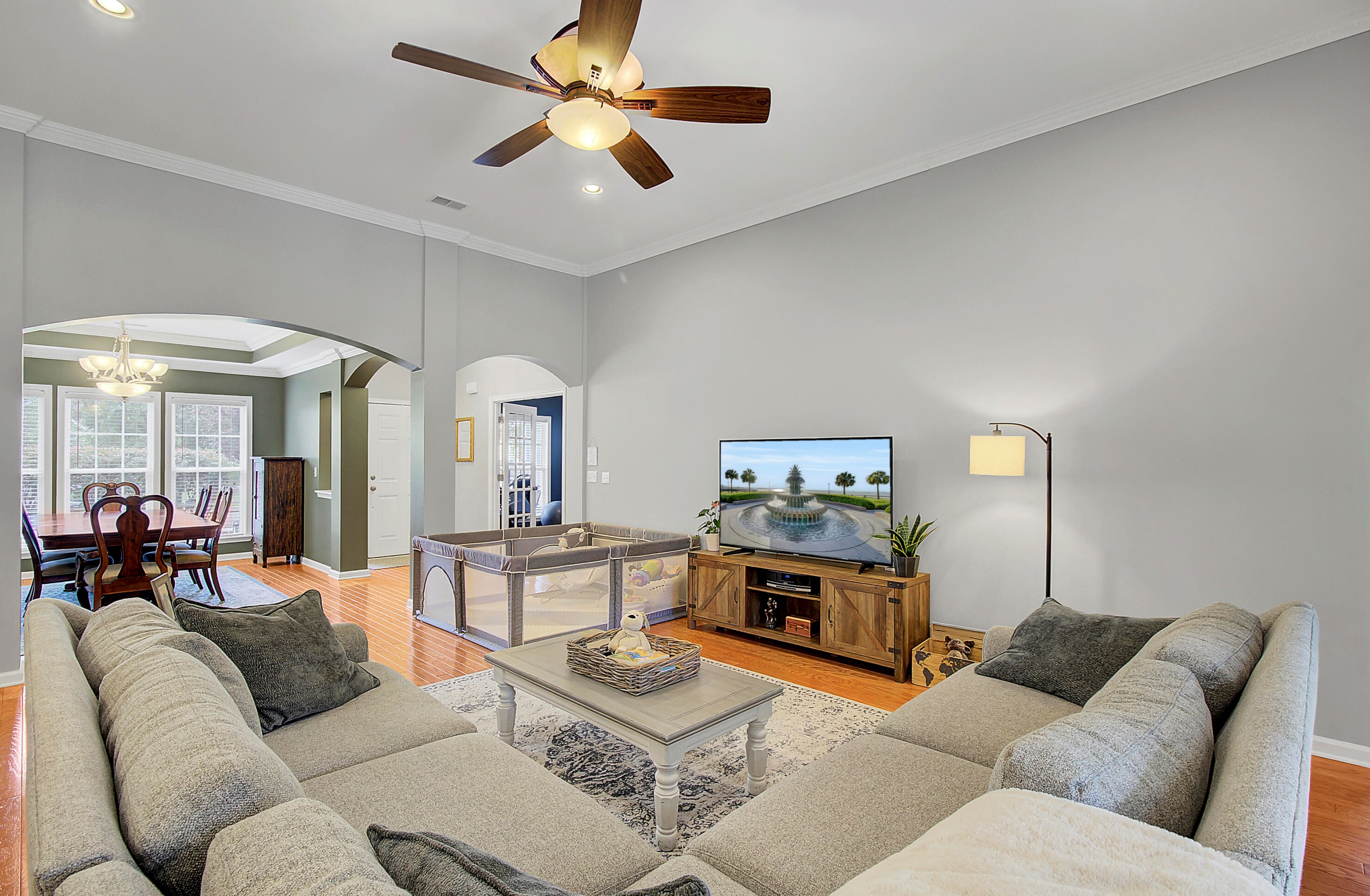 7506 Hawks Cir, Charleston SC  29410-8248 exterior