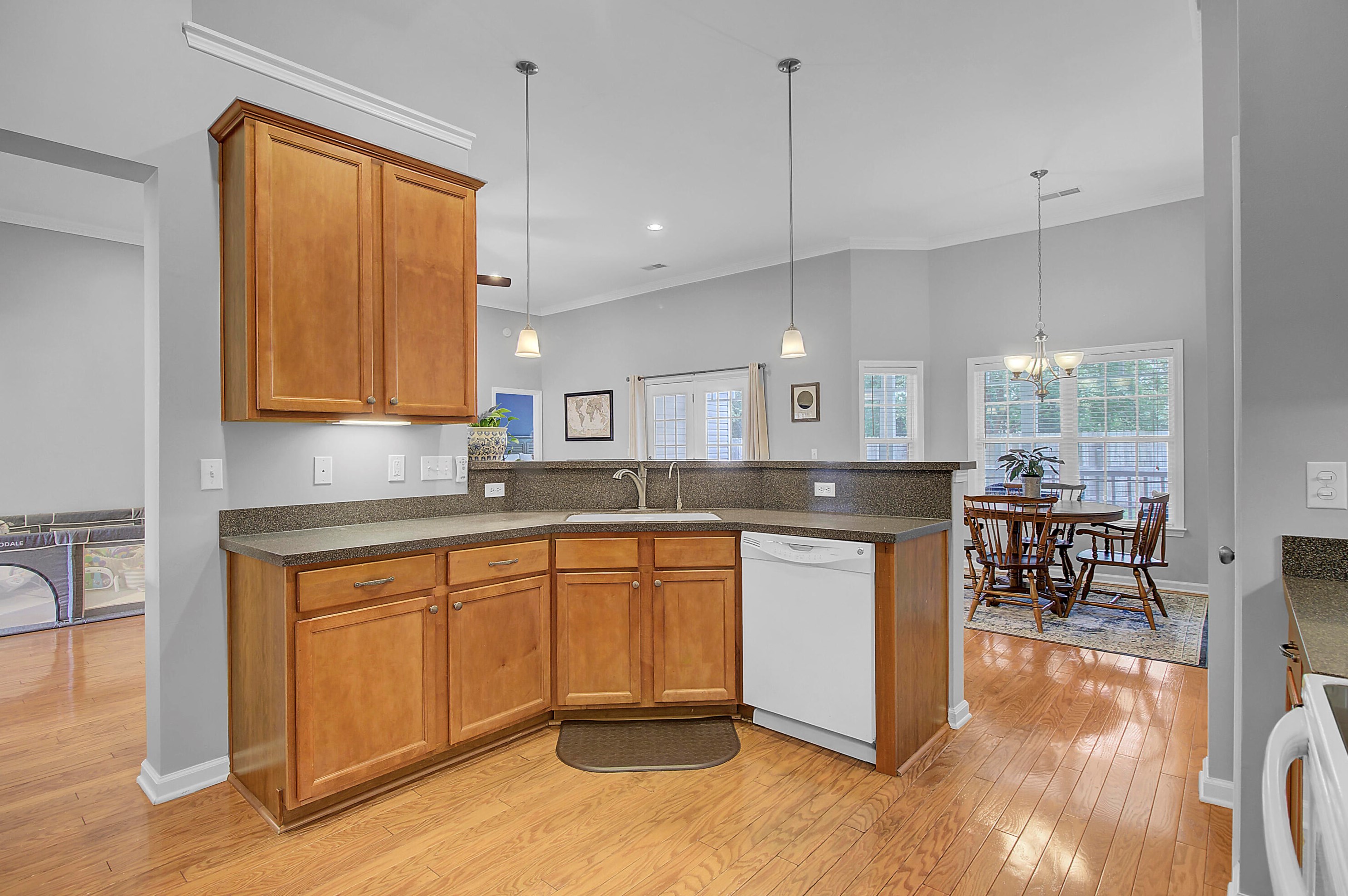 7506 Hawks Cir, Charleston SC  29410-8248 exterior