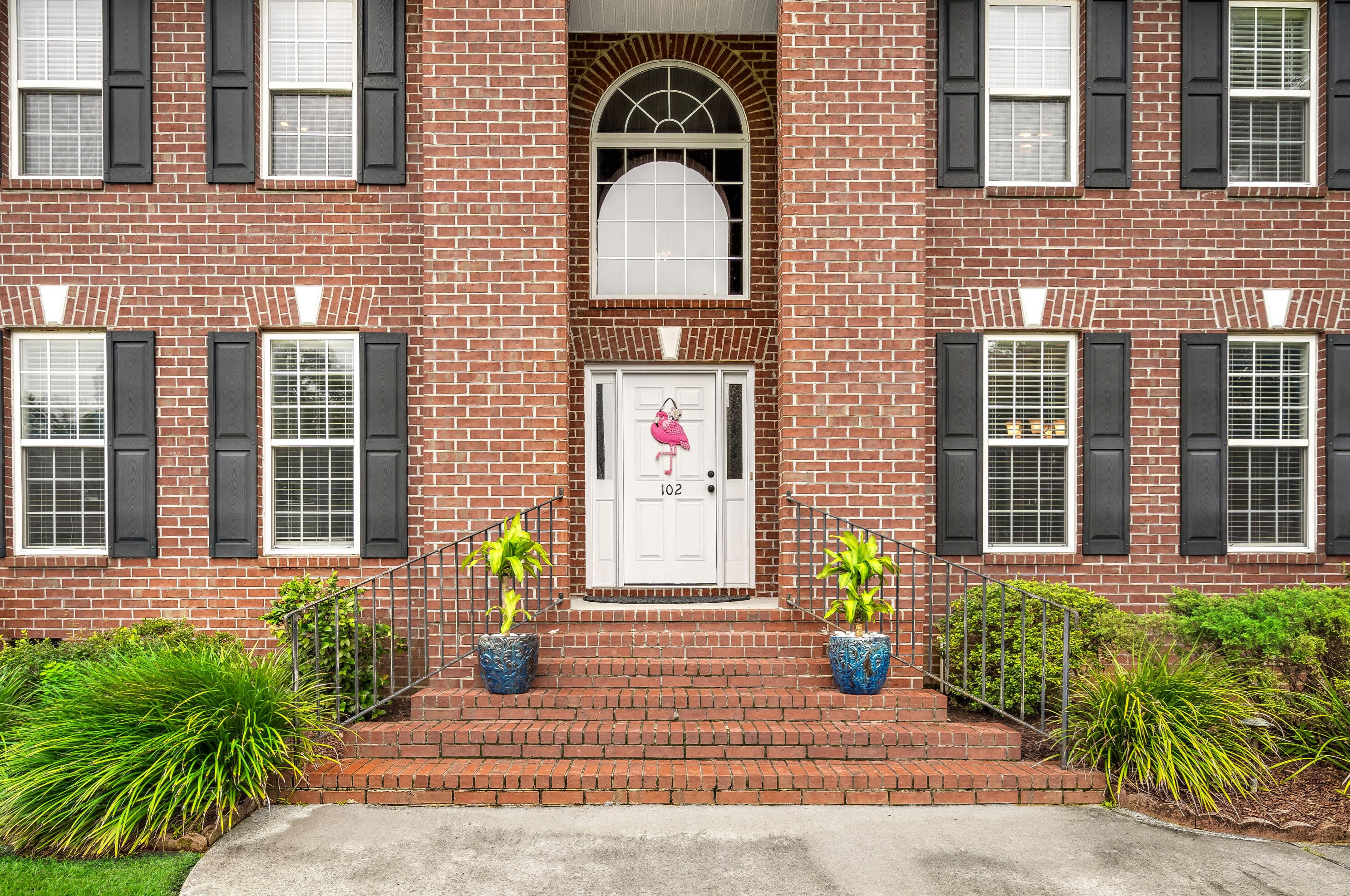 102 Ely Ct, Charleston SC  29445-7186 exterior