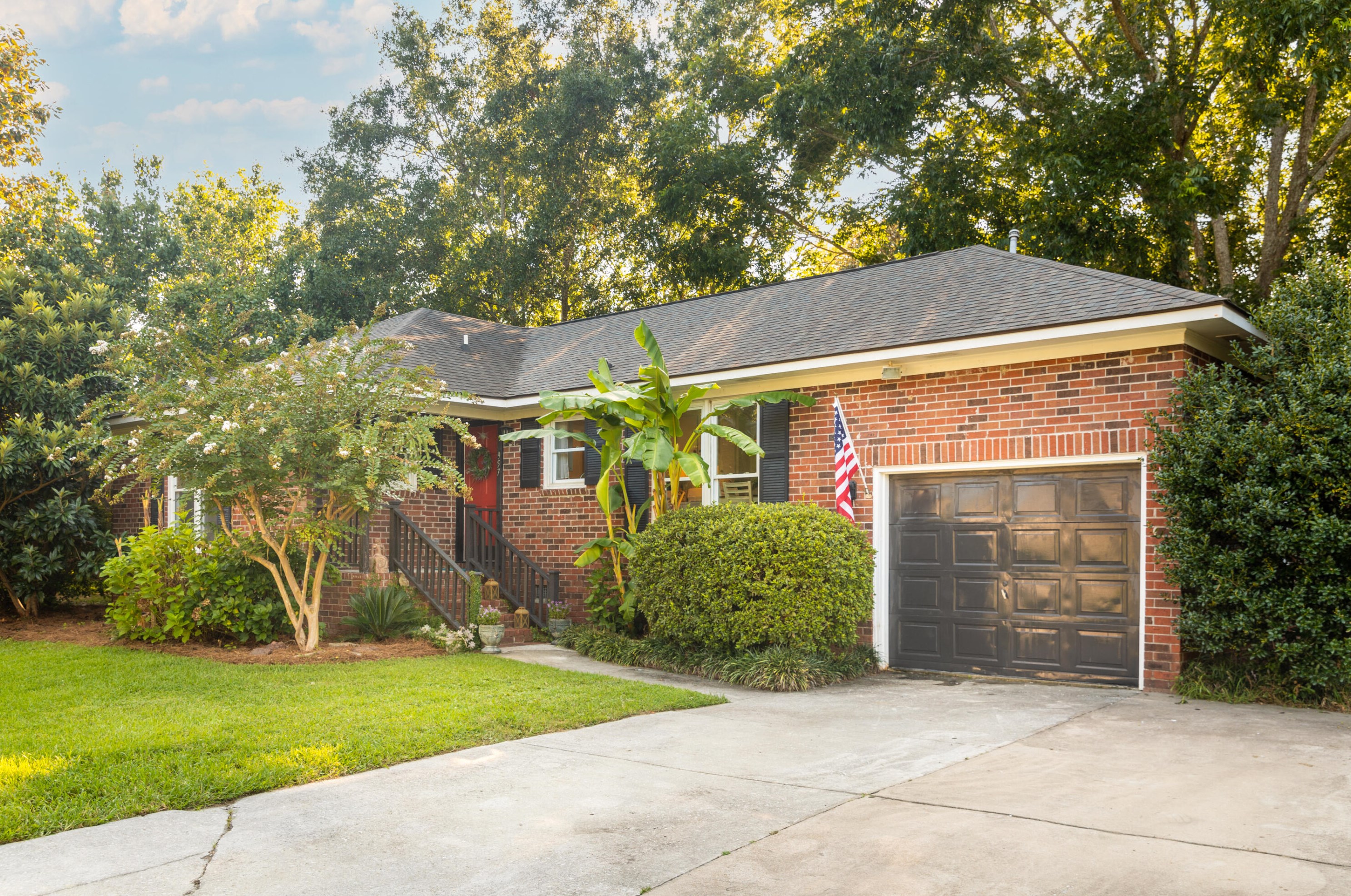957 Valley Forge Dr, Charleston SC  29412-9238 exterior
