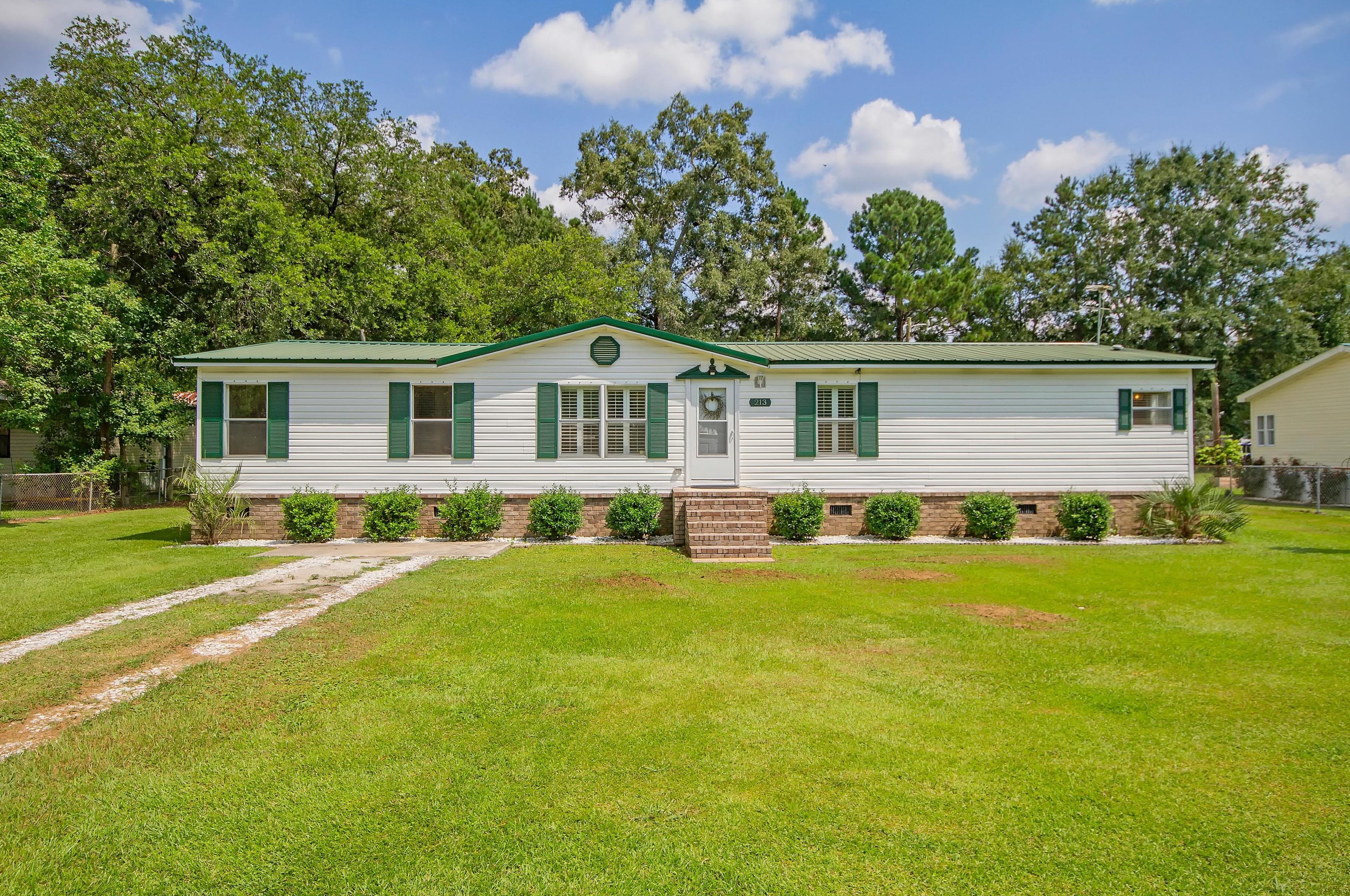 213 George Keen Dr, Summerville, SC 29483-4515