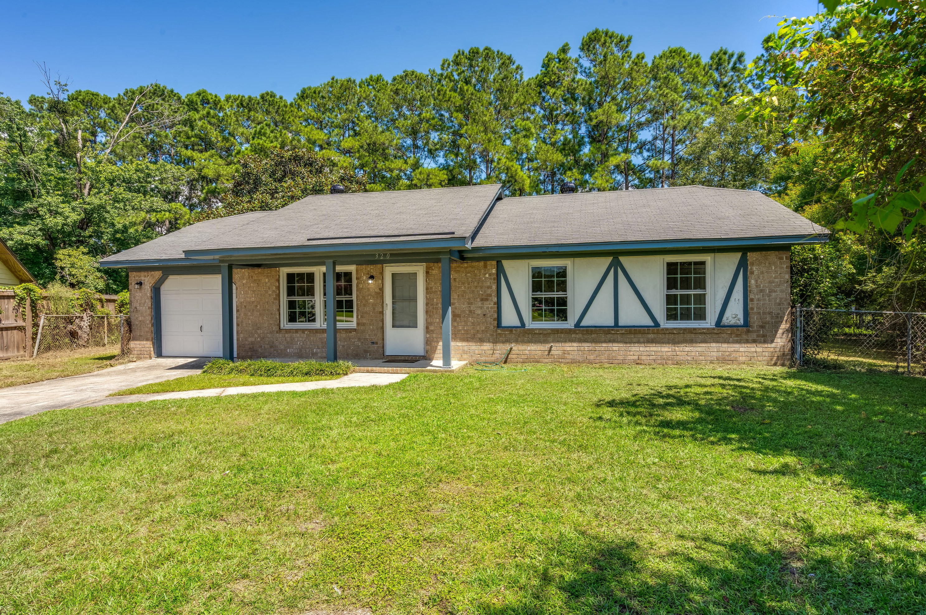 320 Village Green Cir, Summerville, SC 29483-8295