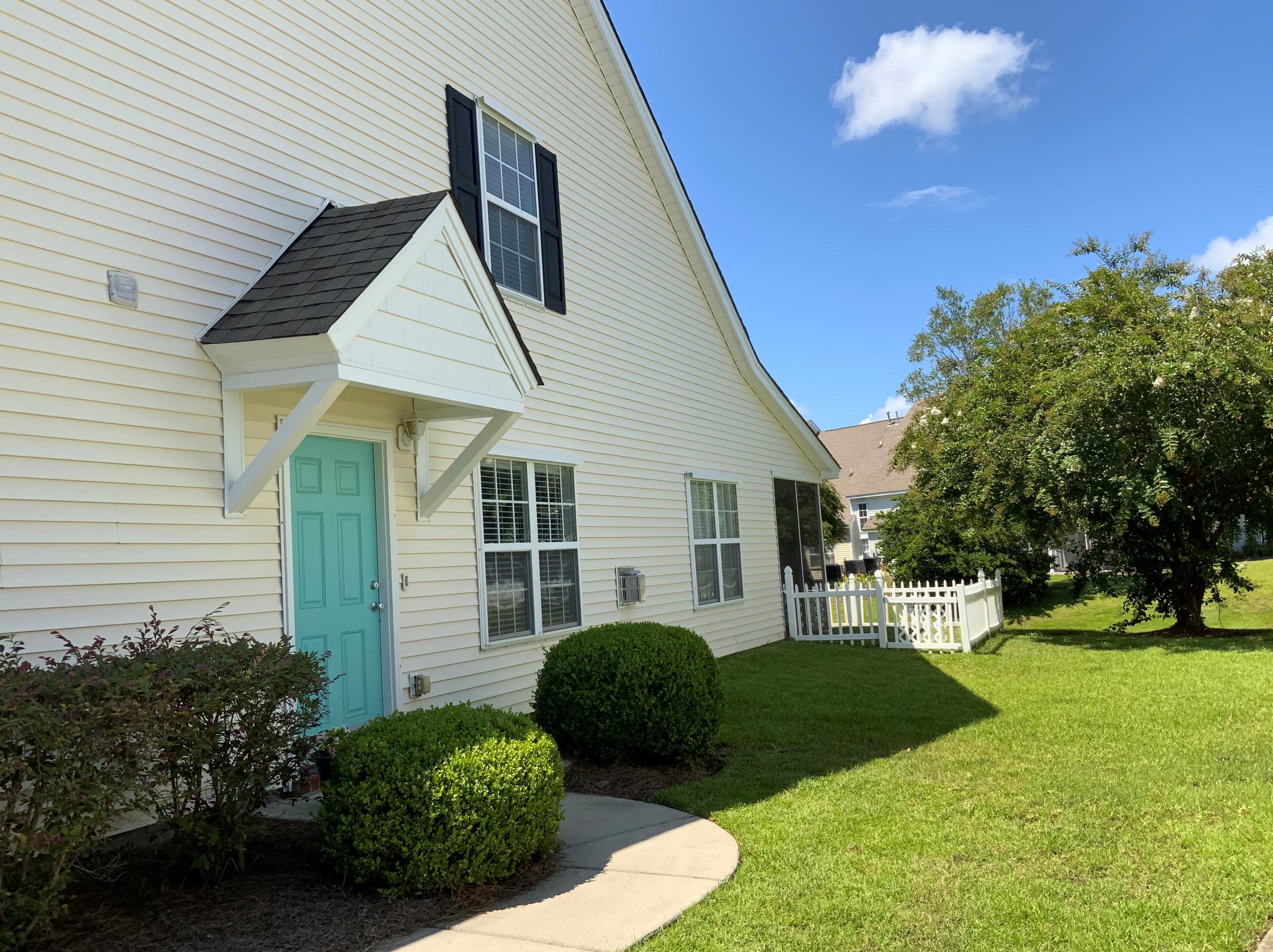 5221 Fernland Way, Charleston SC  29420-7573 exterior