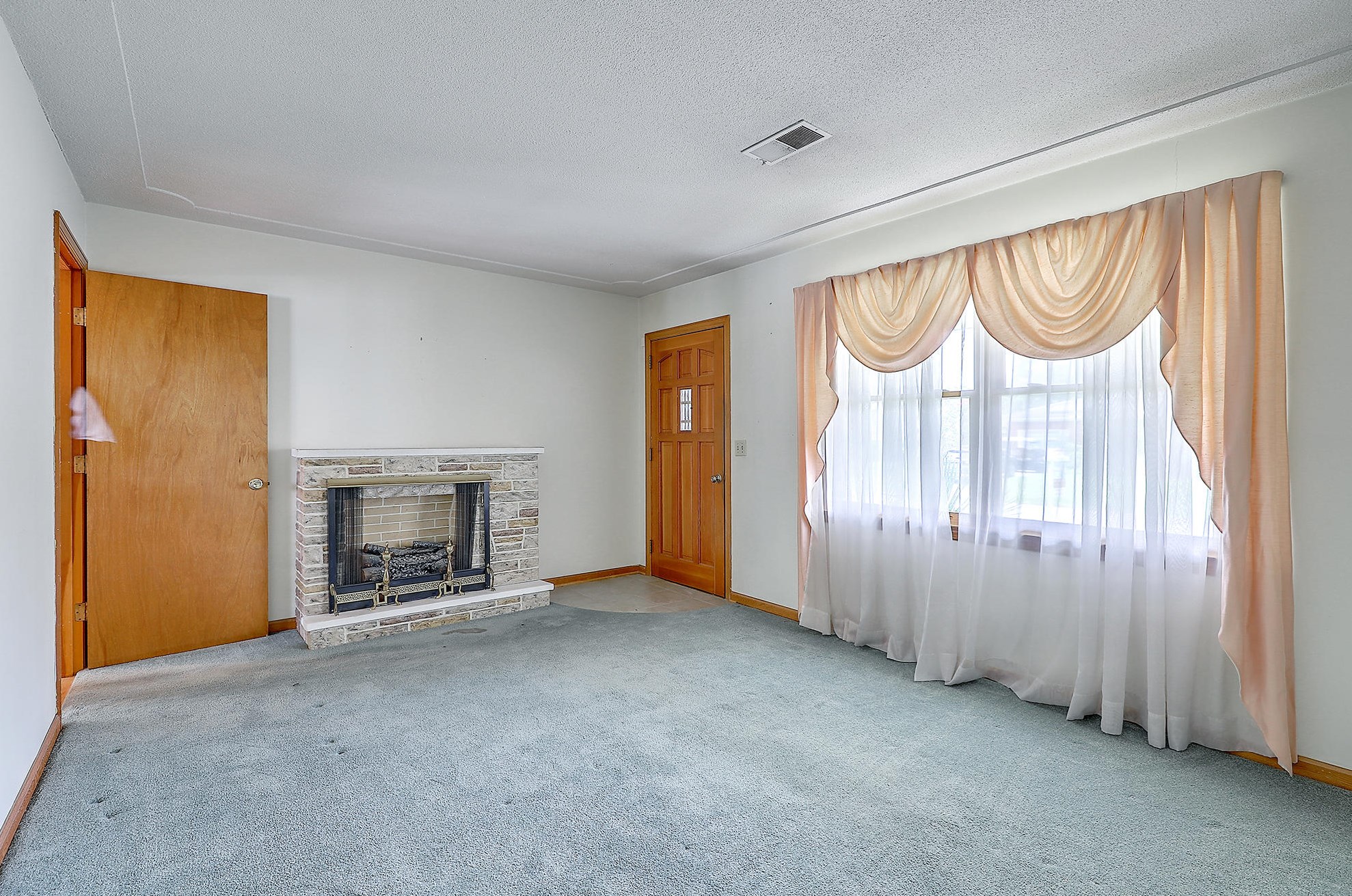 5332 Parkside Dr, Charleston SC  29405-4106 exterior