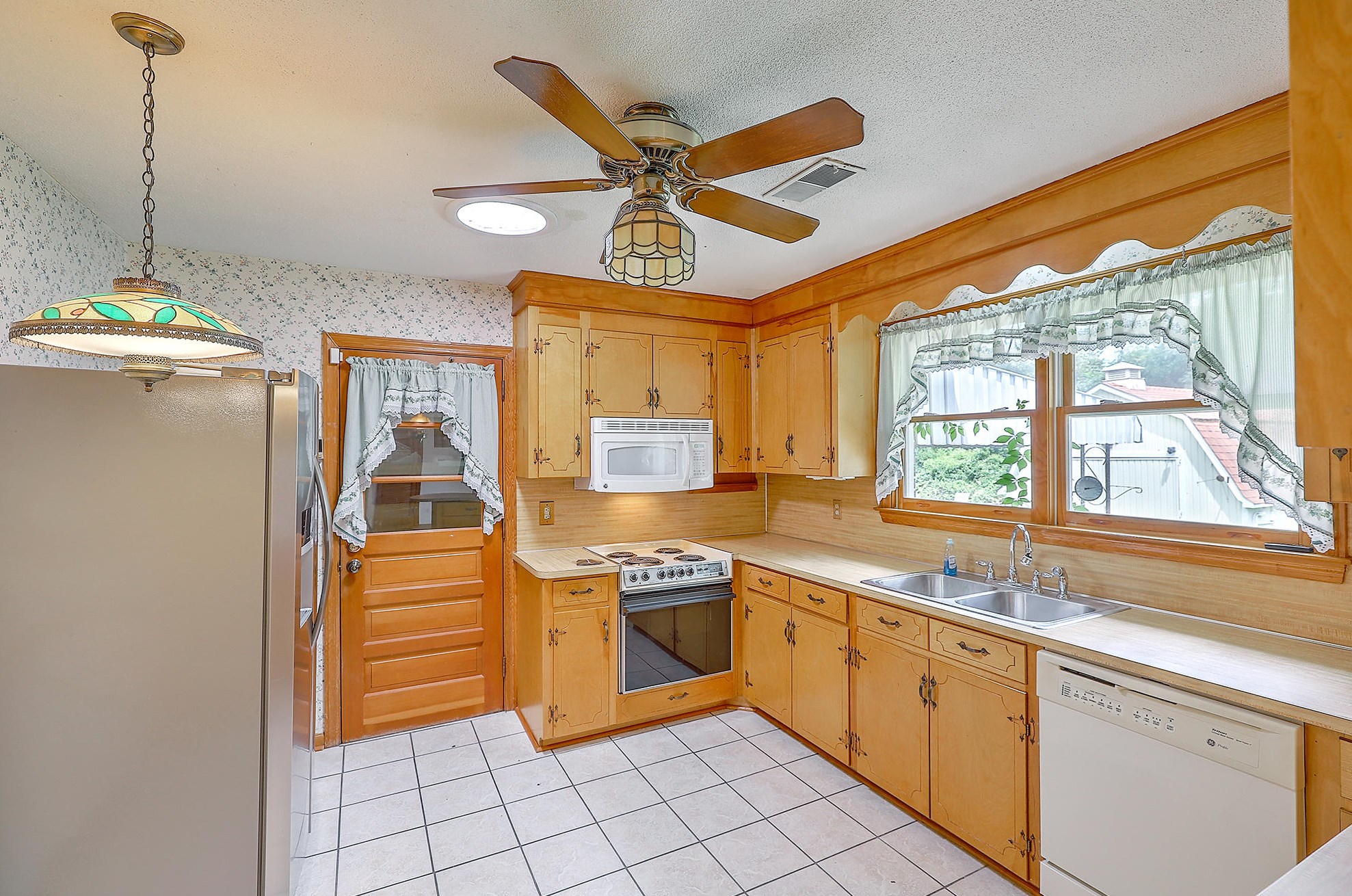 5332 Parkside Dr, Charleston SC  29405-4106 exterior