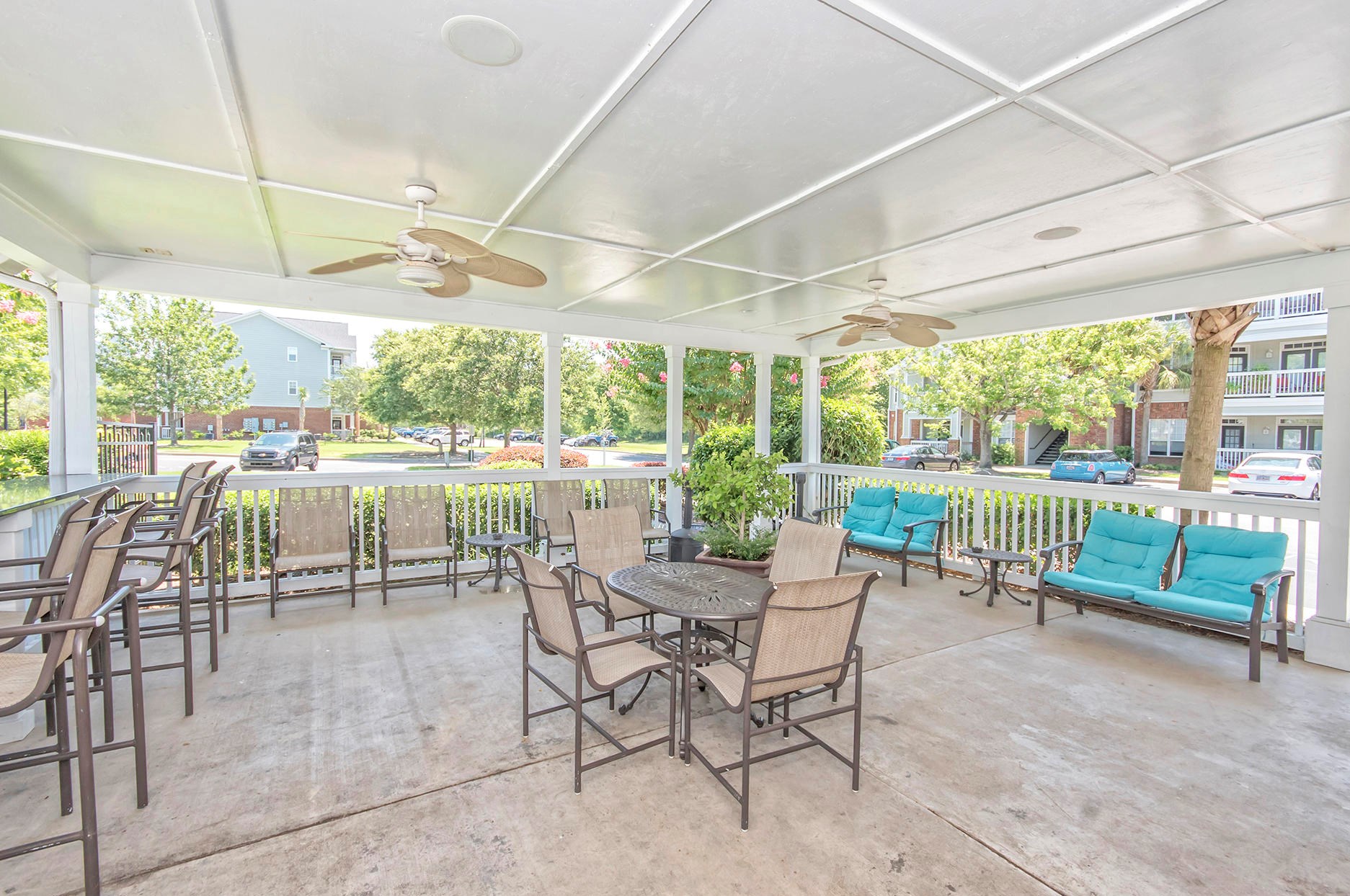 45 Sycamore Ave, Charleston SC  29407-6710 exterior