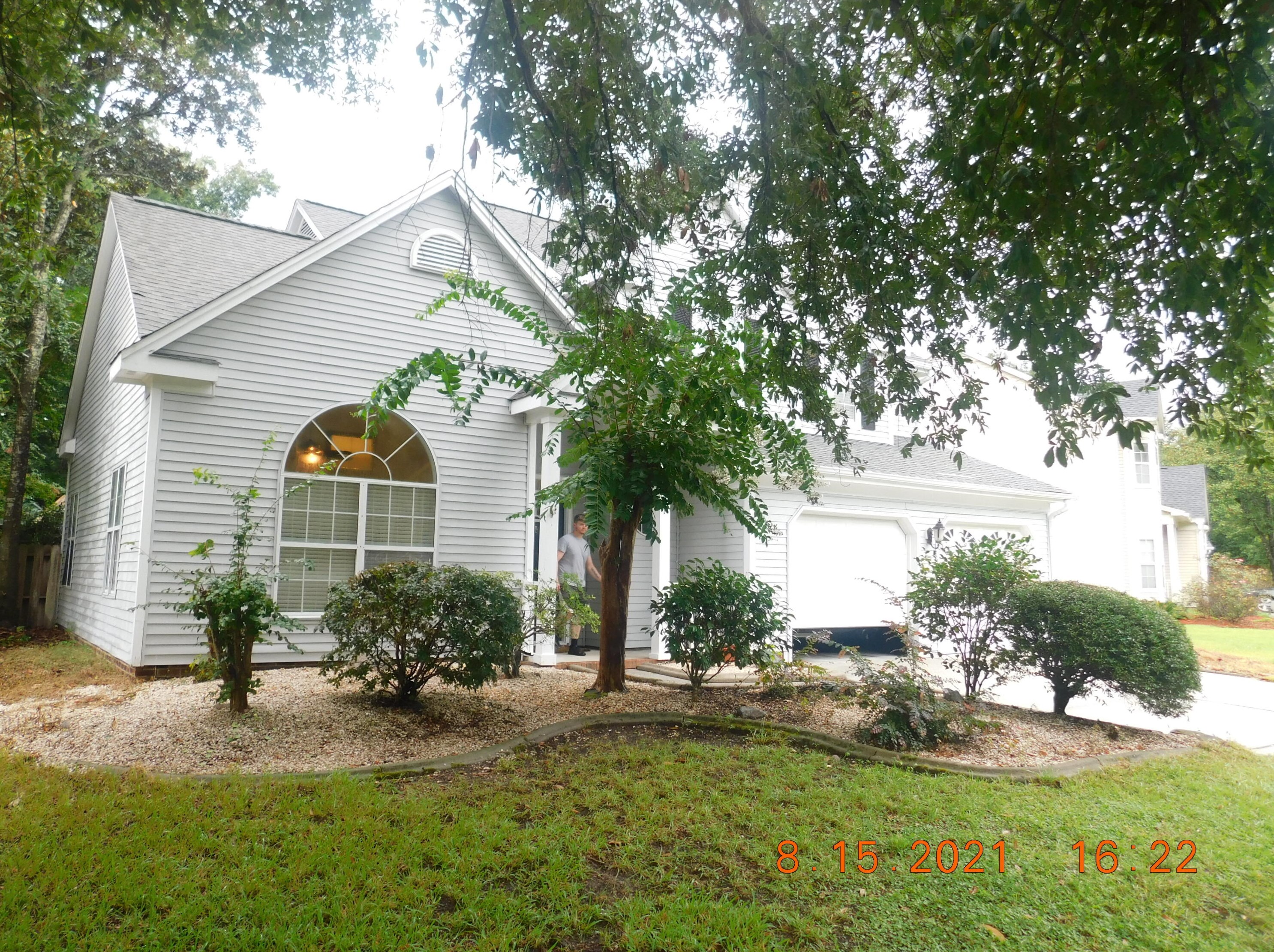 237 Smithfield Ave, Summerville, SC 29485-8228