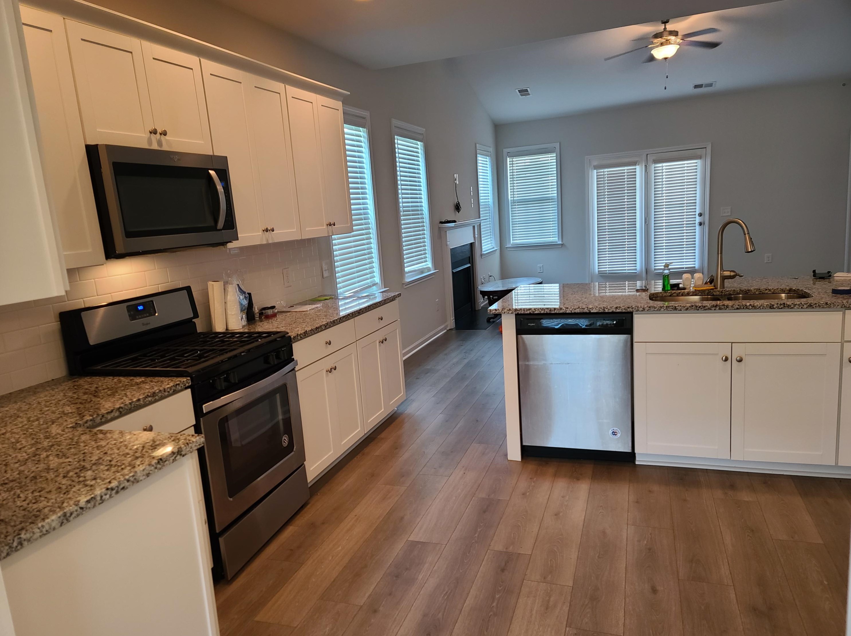 624 Pendleton Dr, Moncks Corner, SC 29461